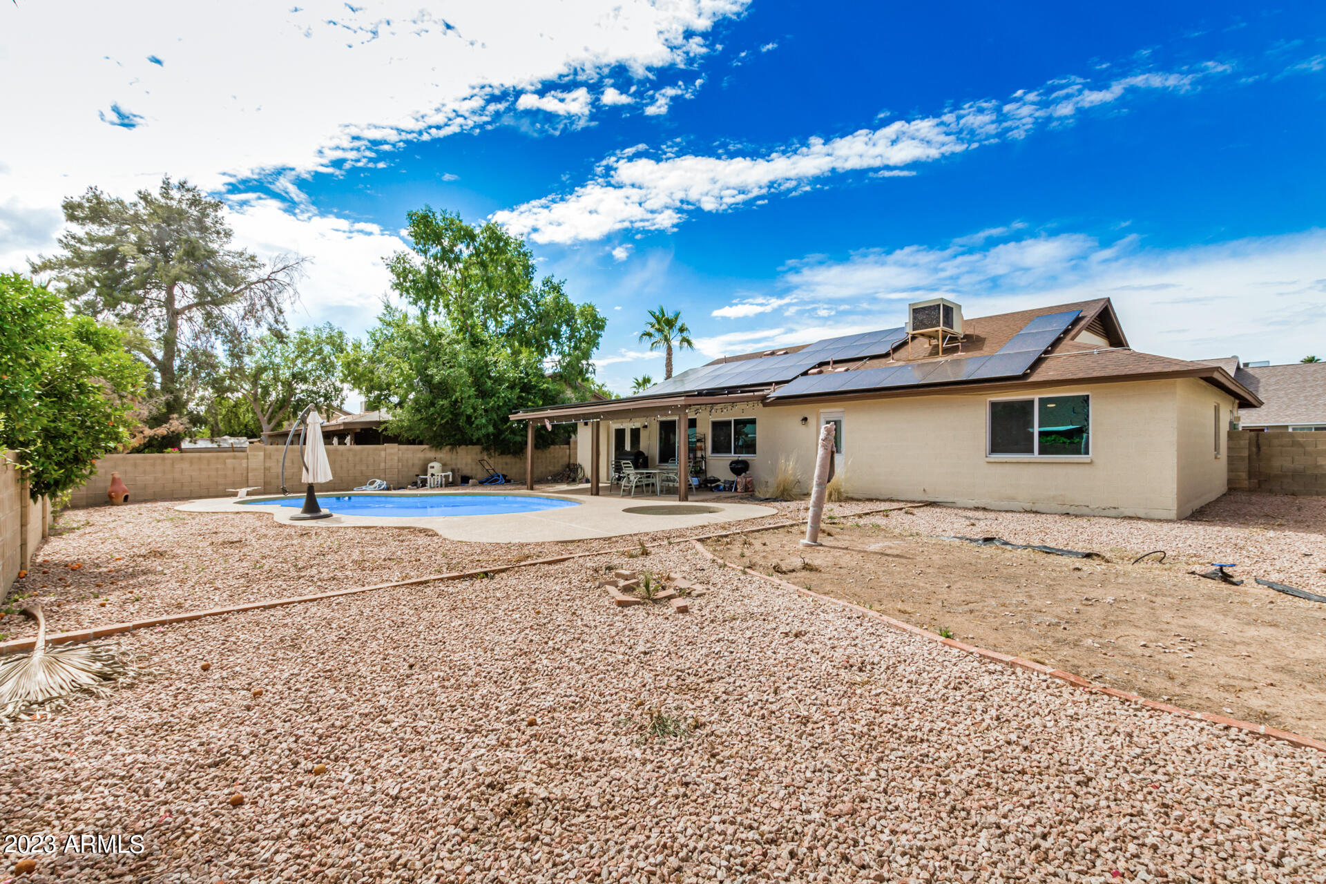 Photo 26 of 29 of 1049 W MENDOZA Avenue house