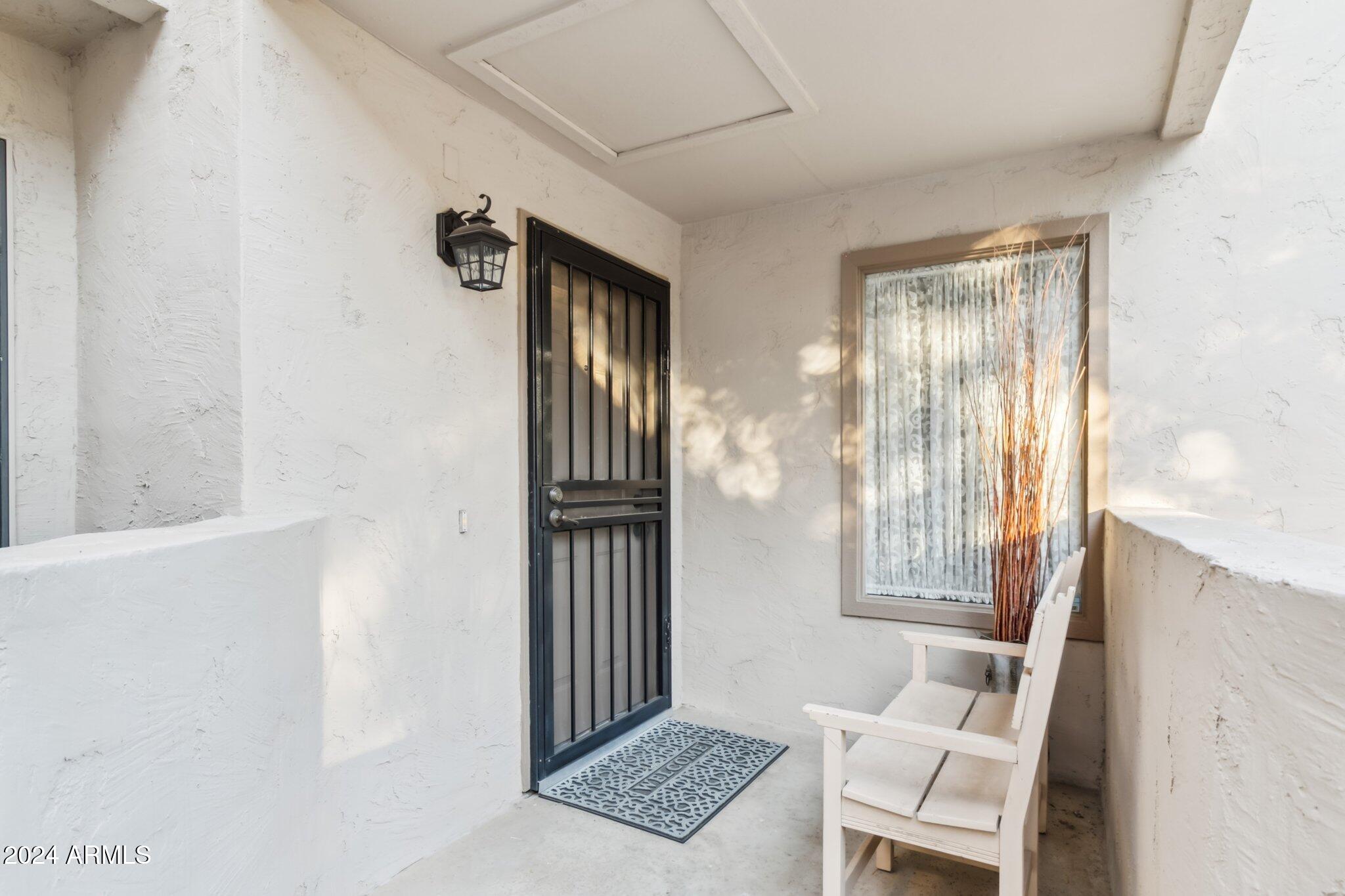 9707 E MOUNTAIN VIEW Road E 2438