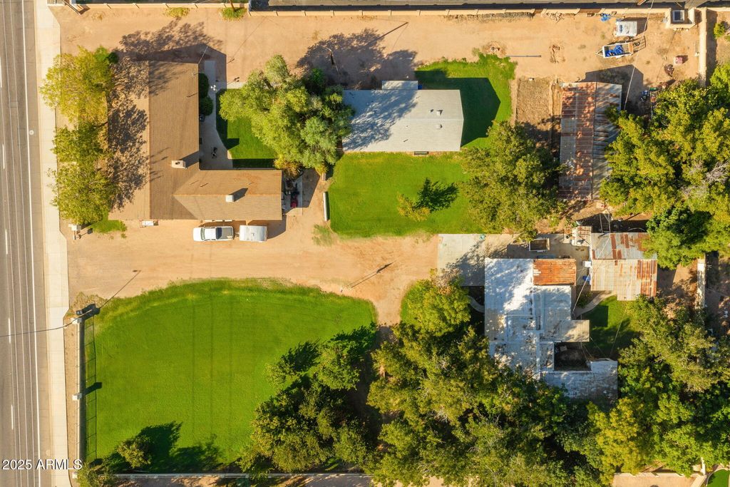 Photo of 333 S Cooper Road, Chandler, AZ 85225 (MLS # 6928979)
