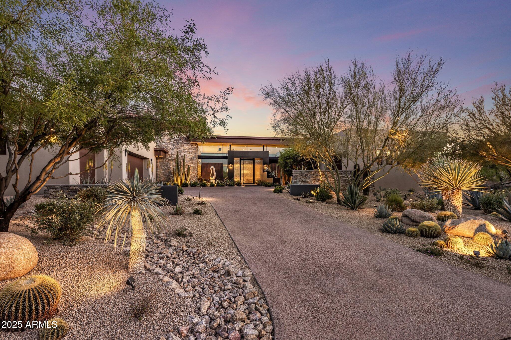 10283 E RUNNING DEER Trail