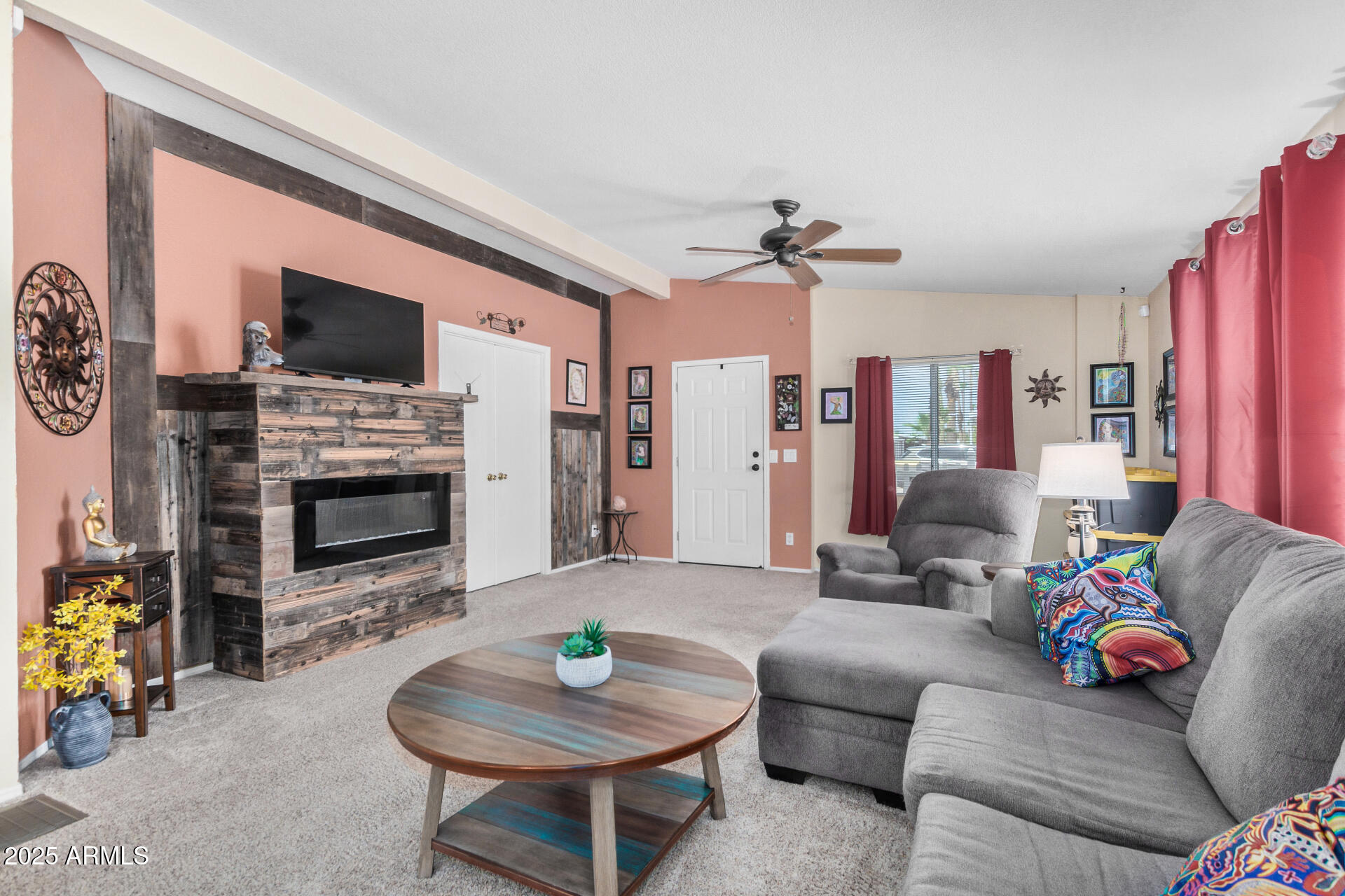 120 N VAL VISTA Drive 194