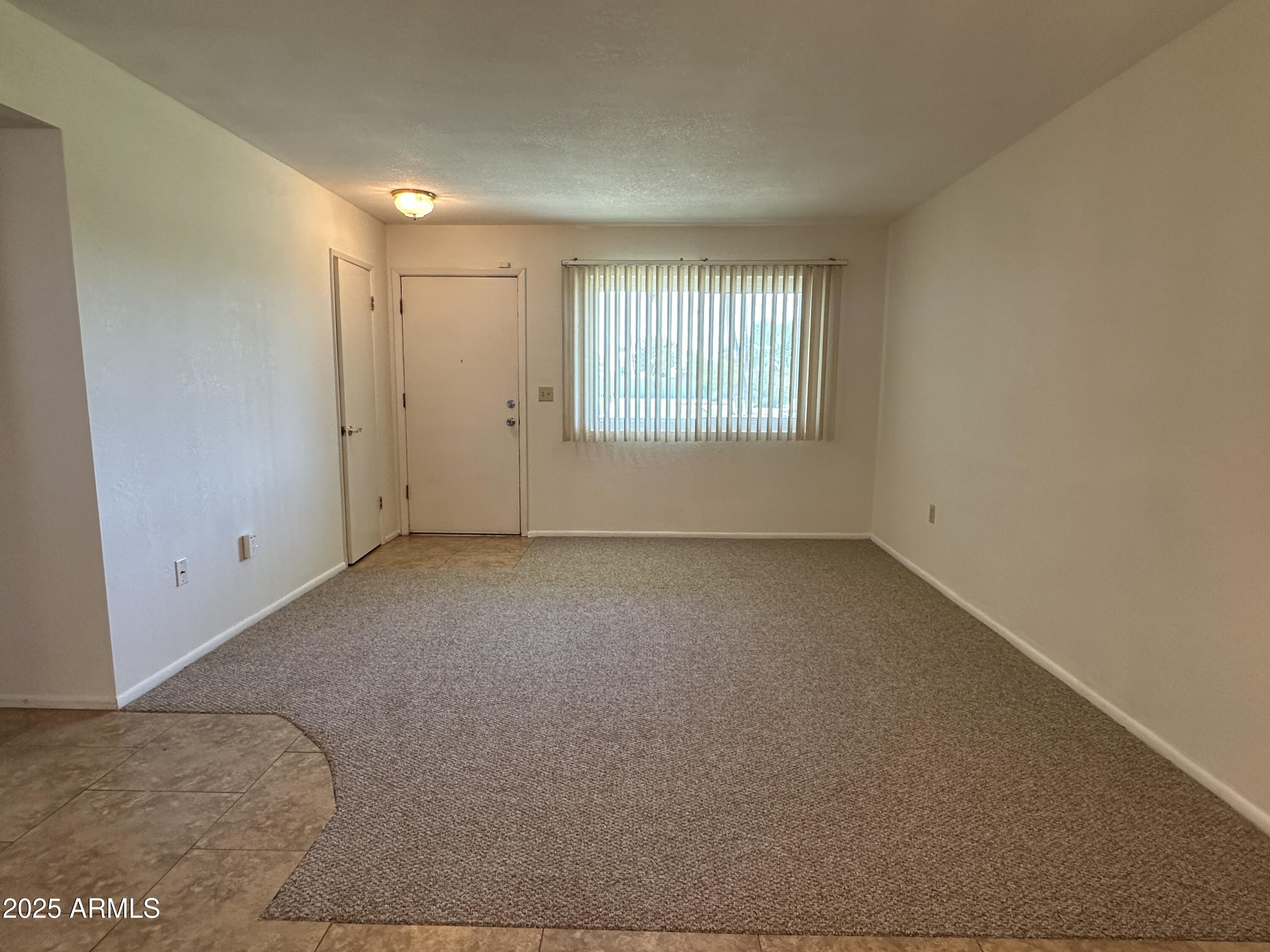 10856 W Santa Fe Drive