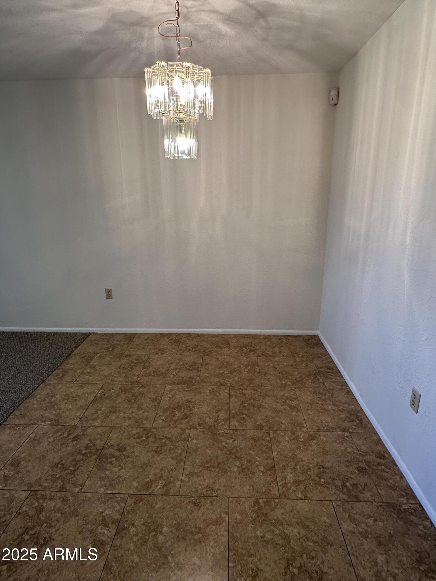 10856 W Santa Fe Drive