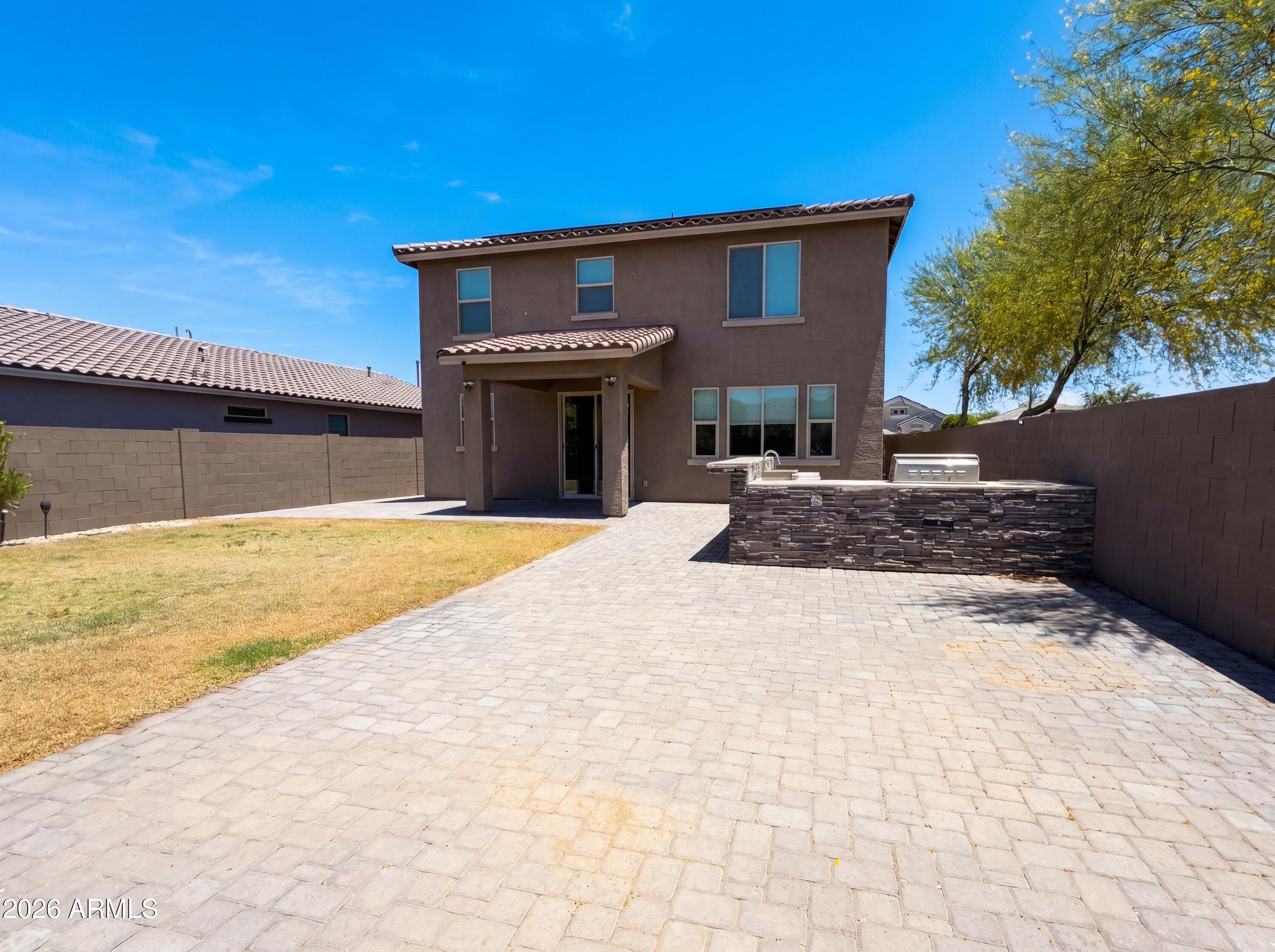 11284 N 186TH Lane