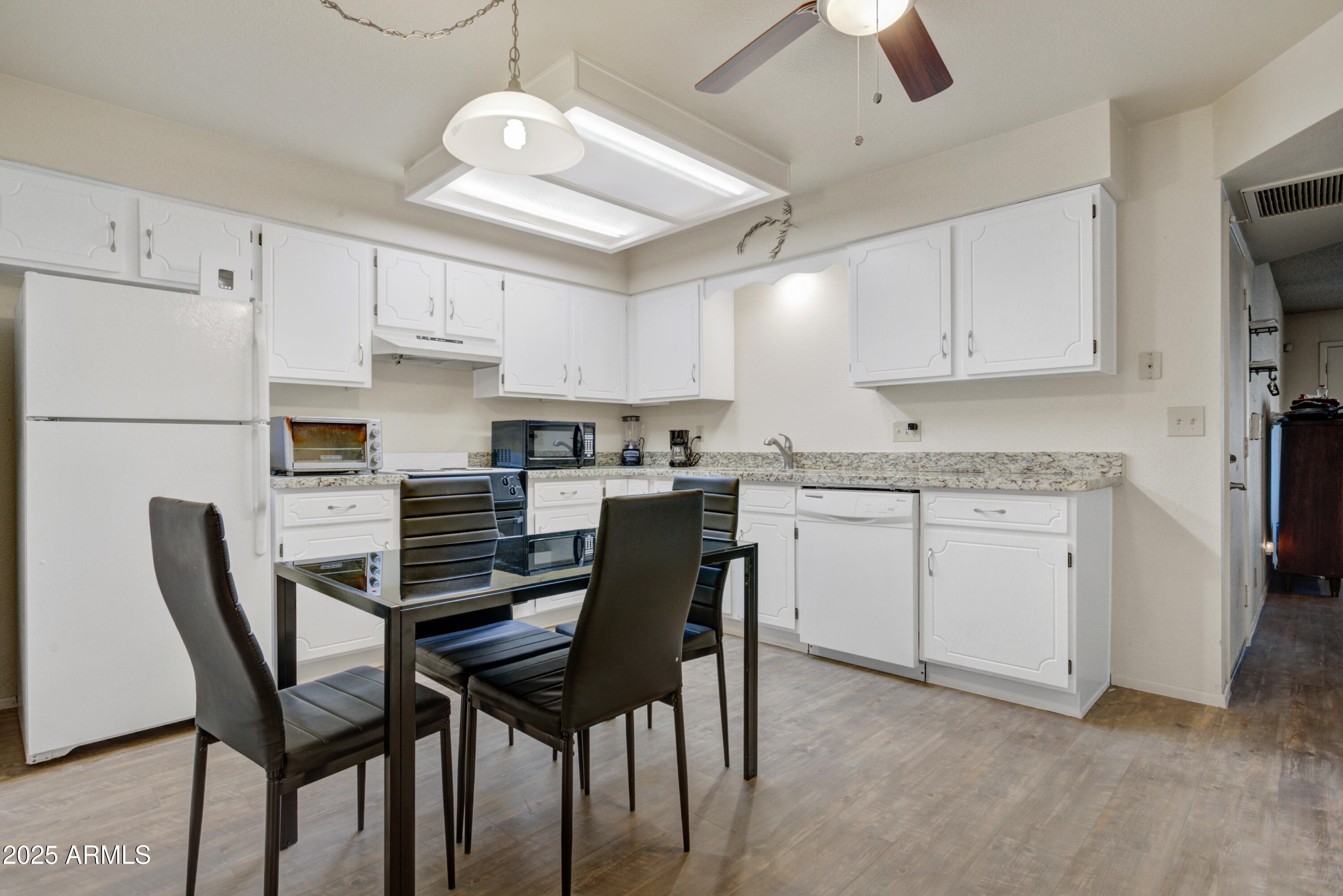 520 S GREENFIELD Road 26