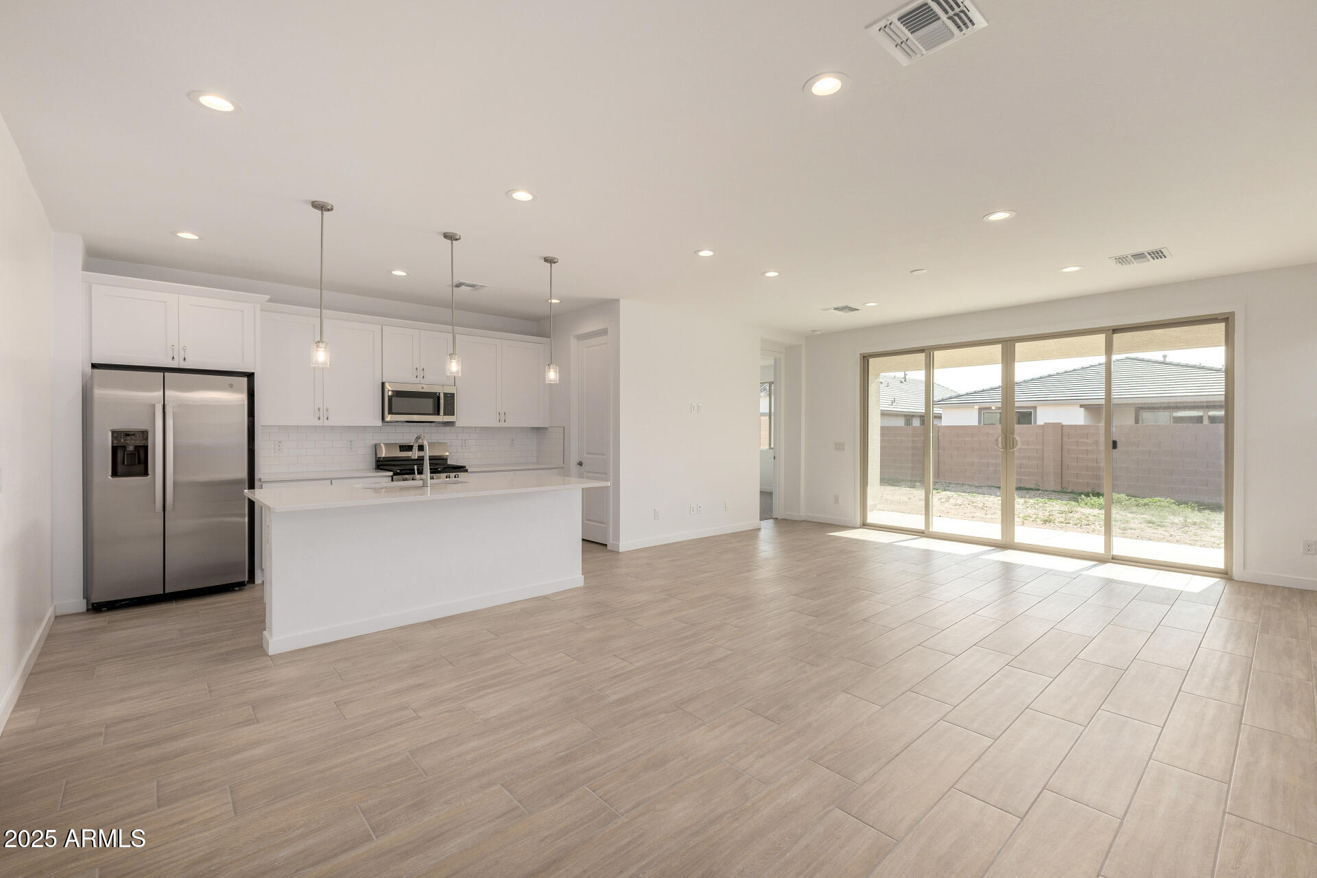 5335 W LAS PALMARITAS Drive