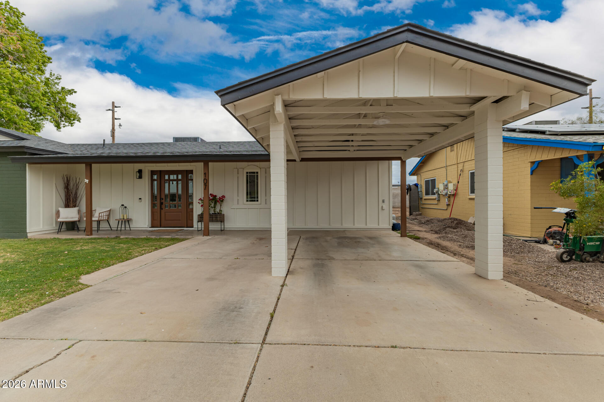 107 S CATALINA Street