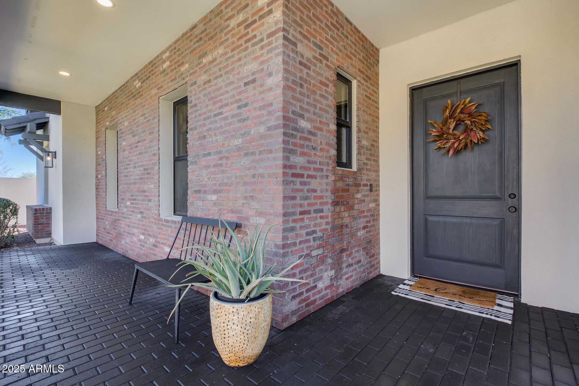 6439 W TOMBSTONE Trail