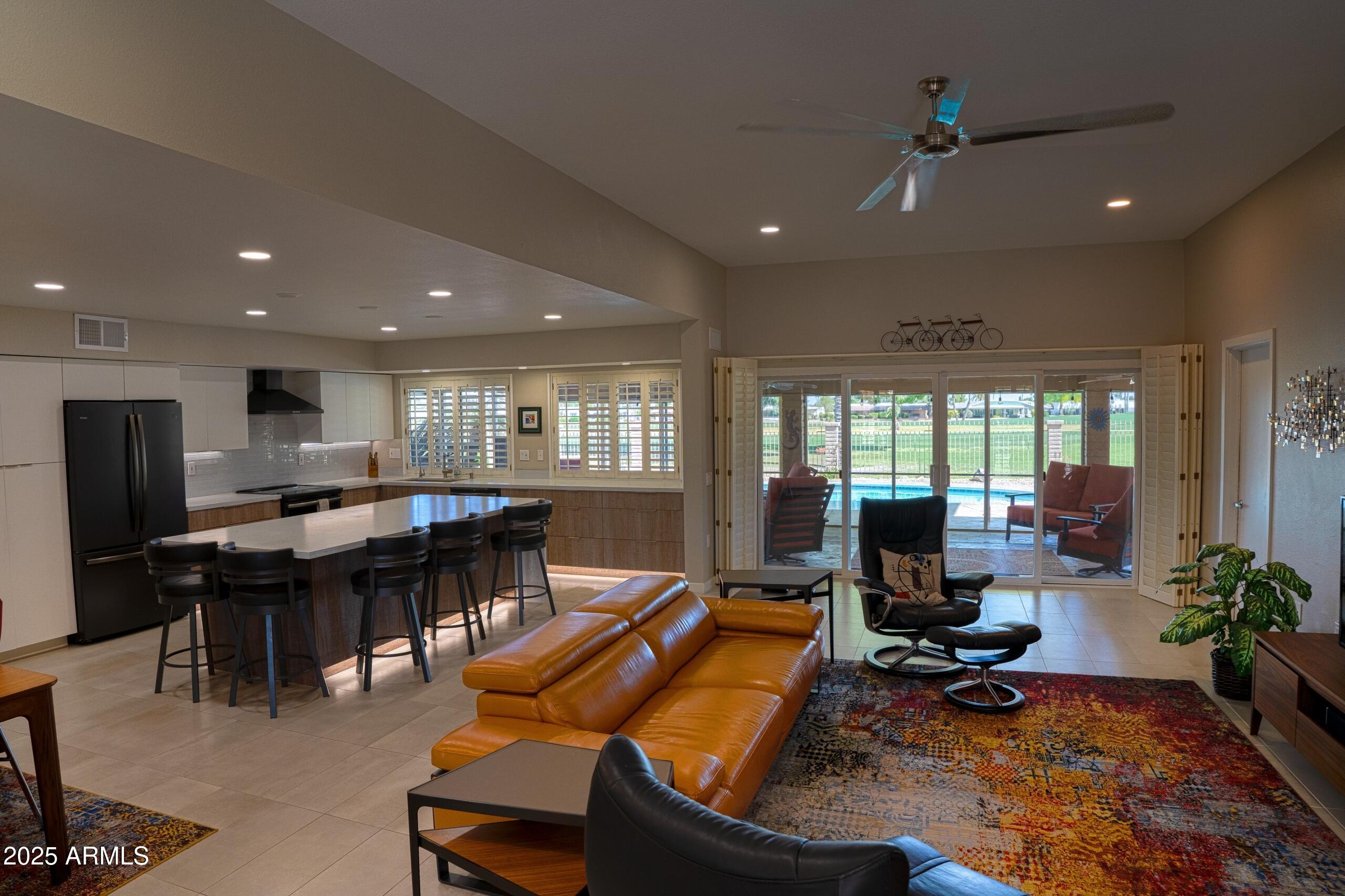 9319 W BRIARWOOD Circle