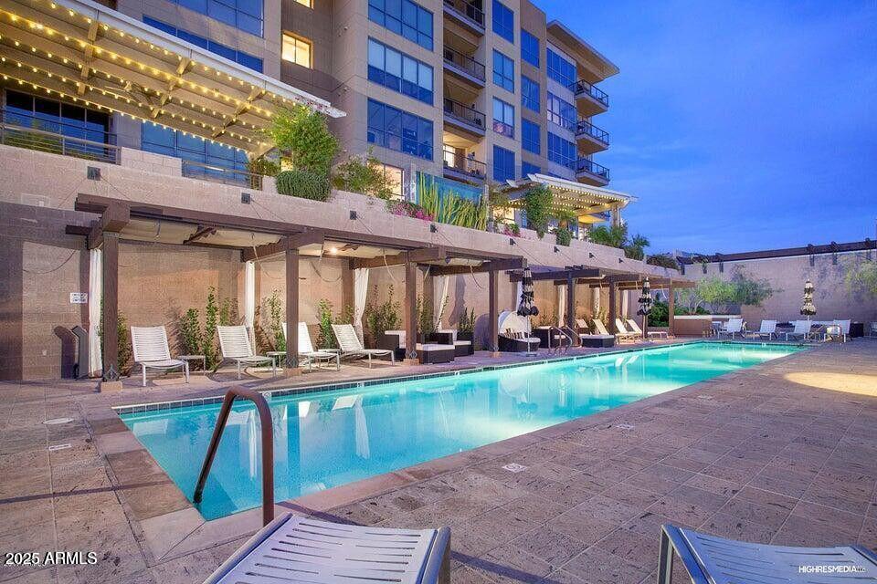 15215 N KIERLAND Boulevard 733