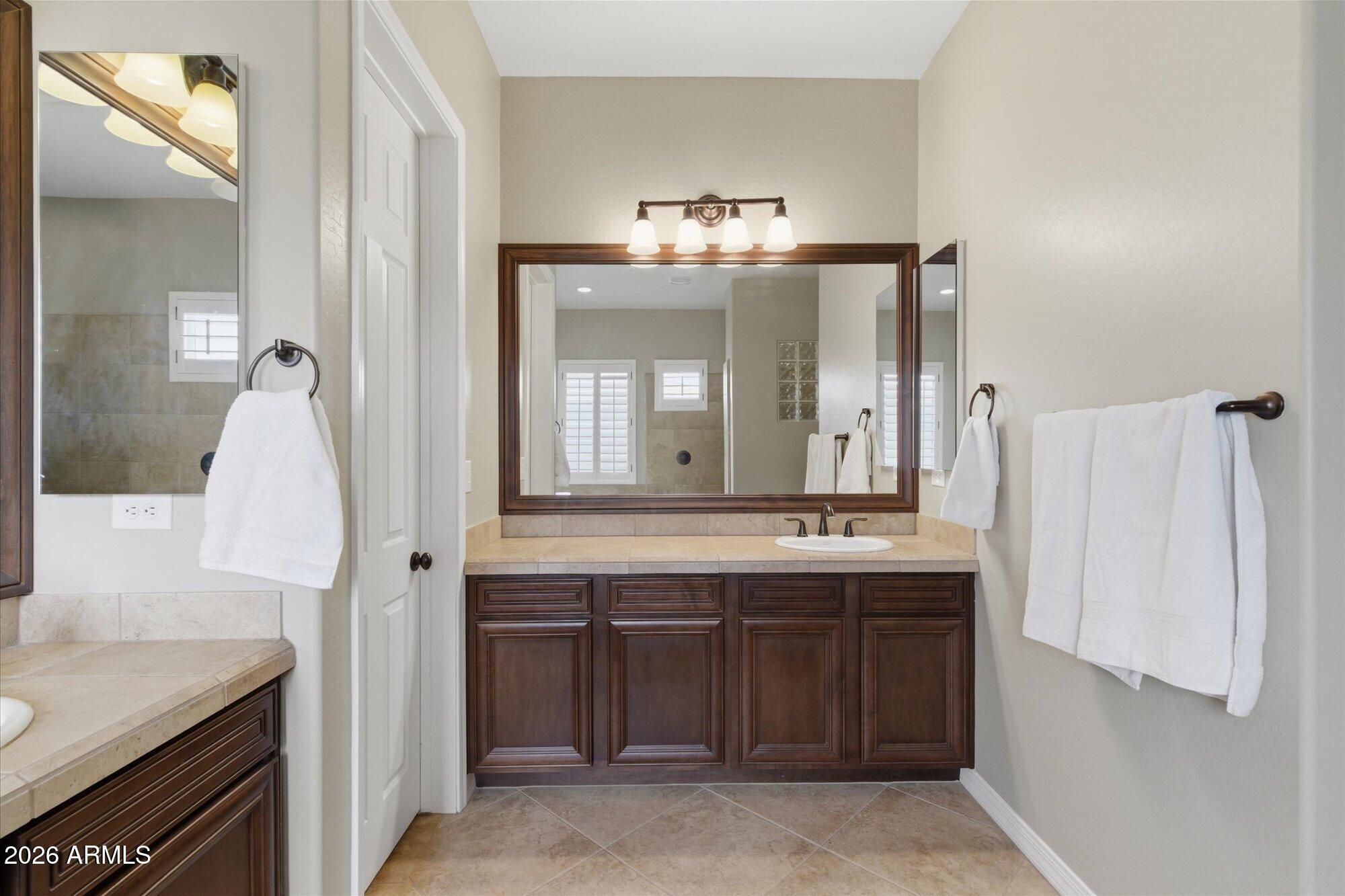 Chandler, Arizona, 85249, United States, 6 Bedrooms Bedrooms, ,4 BathroomsBathrooms,Residential,Active,2036022