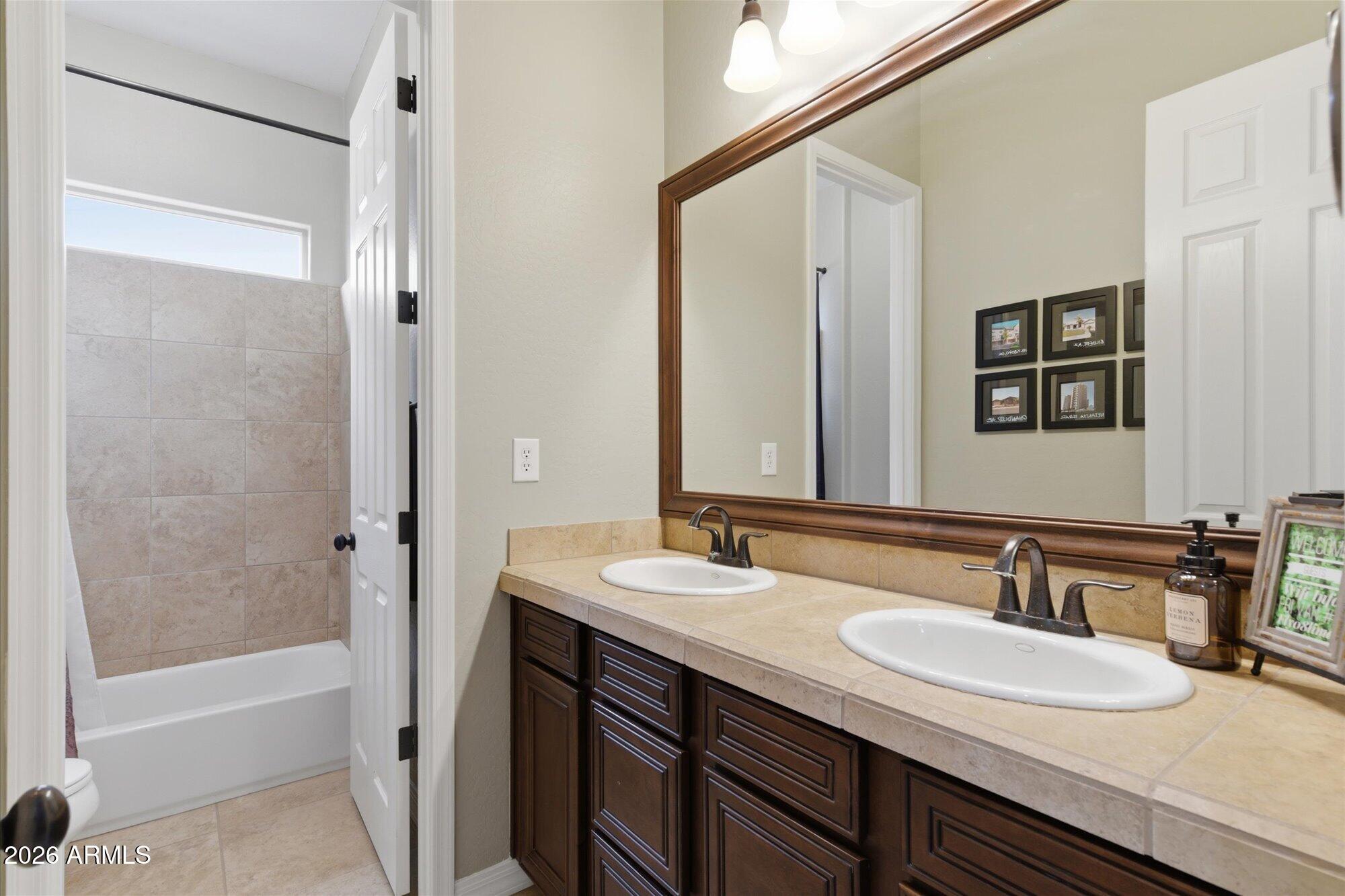 Chandler, Arizona, 85249, United States, 6 Bedrooms Bedrooms, ,4 BathroomsBathrooms,Residential,Active,2036022