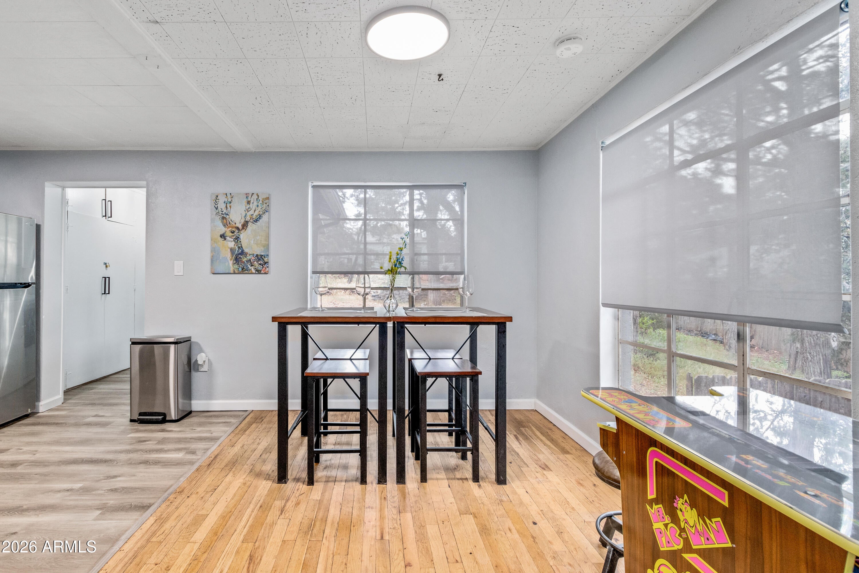 1403 N WOODLAND Drive