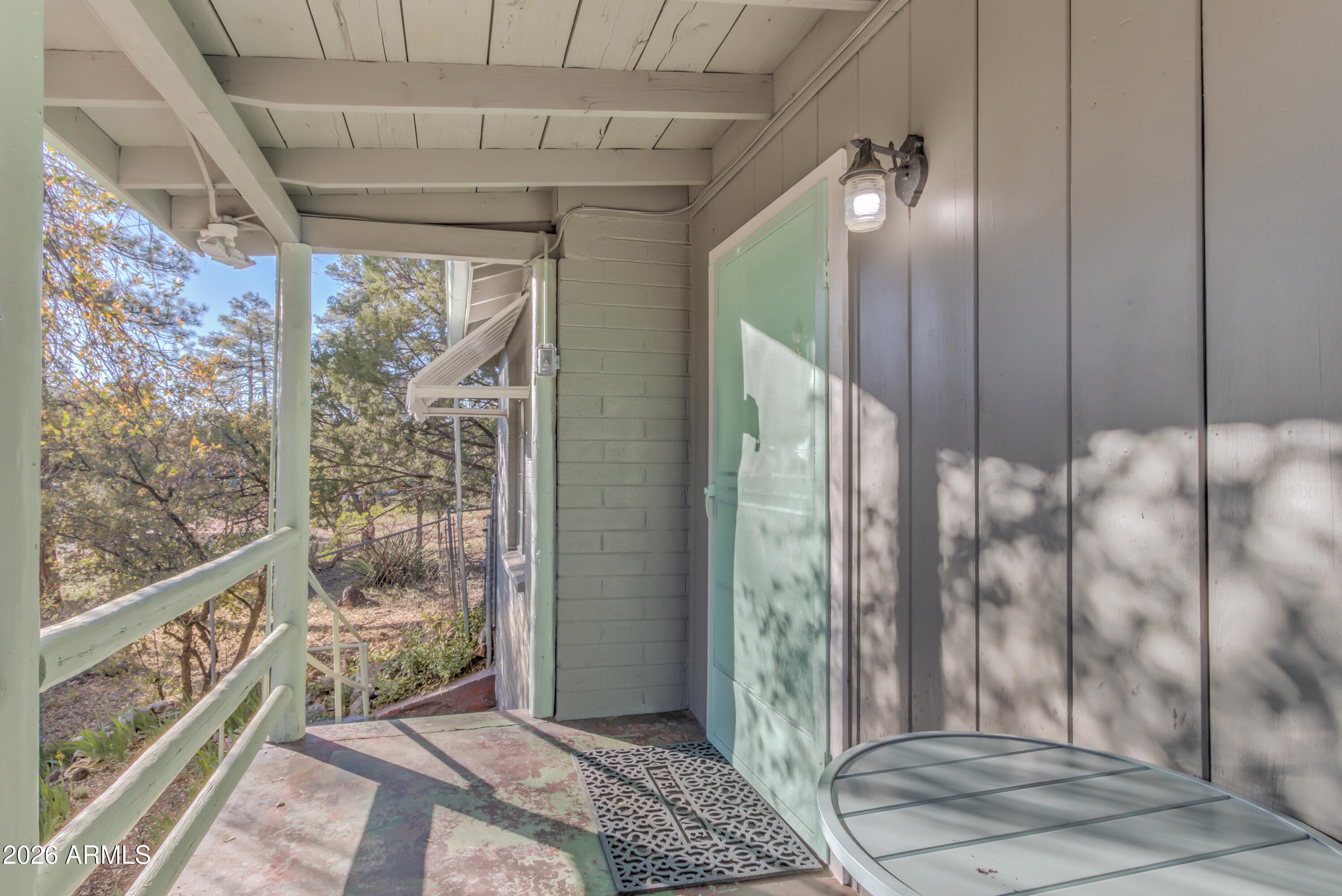 1403 N WOODLAND Drive
