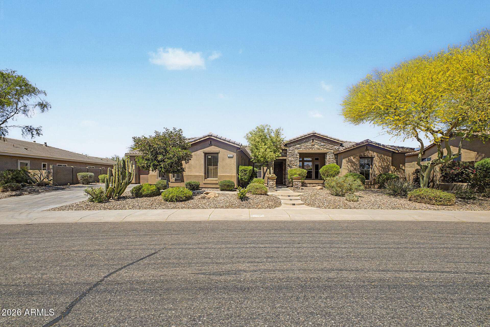 40102 N MAJESTY Trail