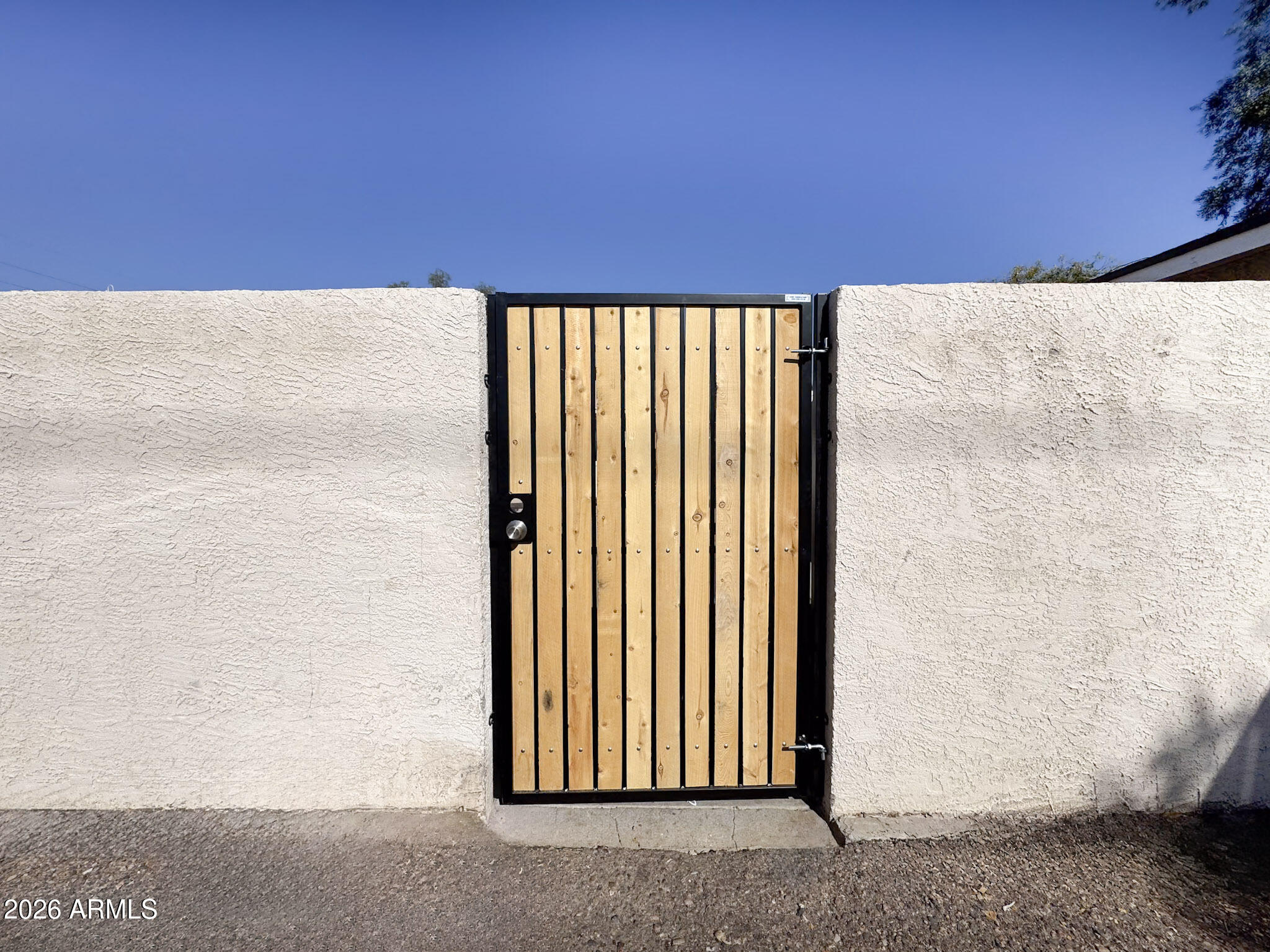 308 E VOGEL Avenue 6