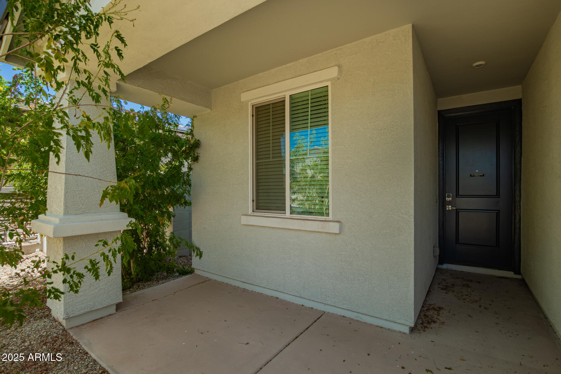 17873 W VIA DE LUNA Drive
