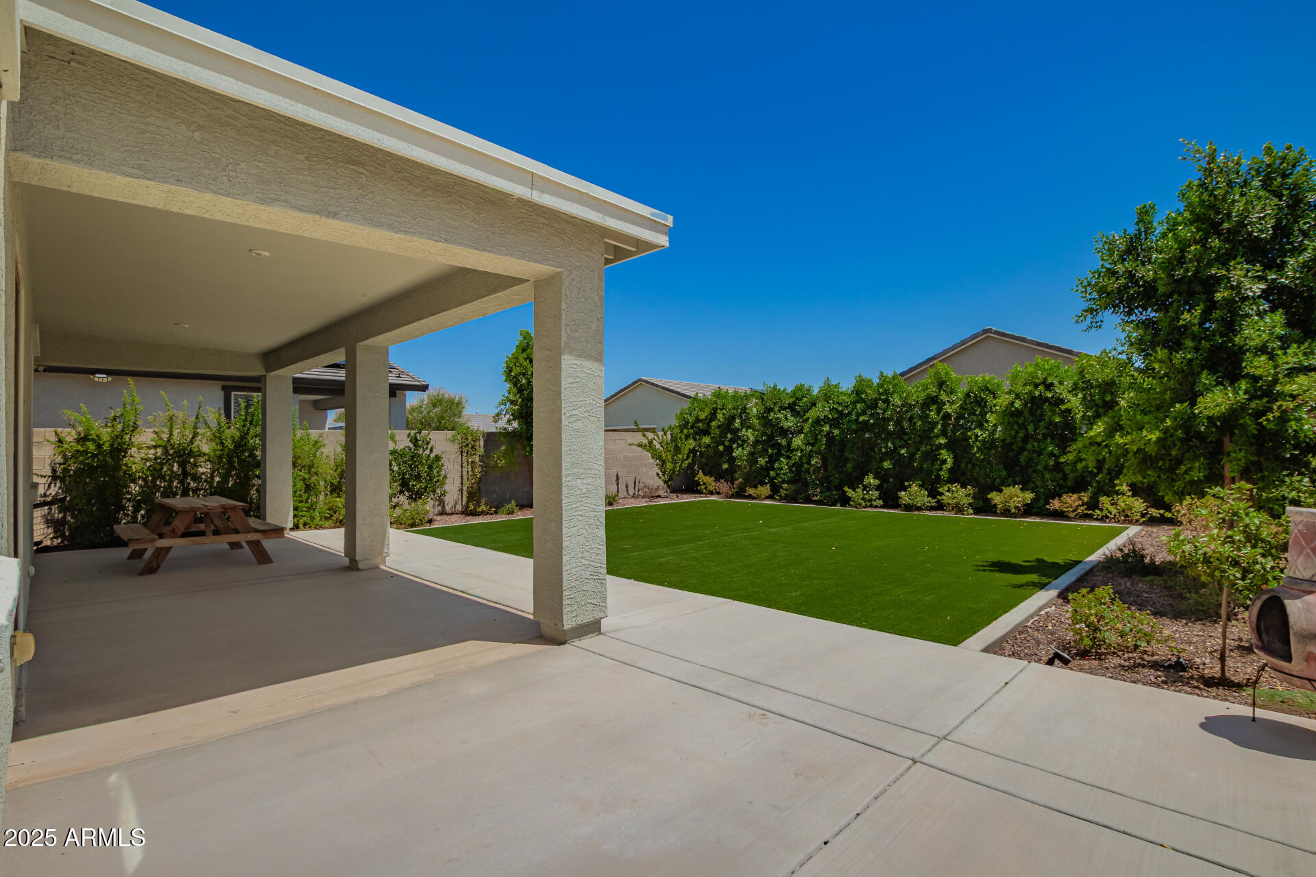 17873 W VIA DE LUNA Drive