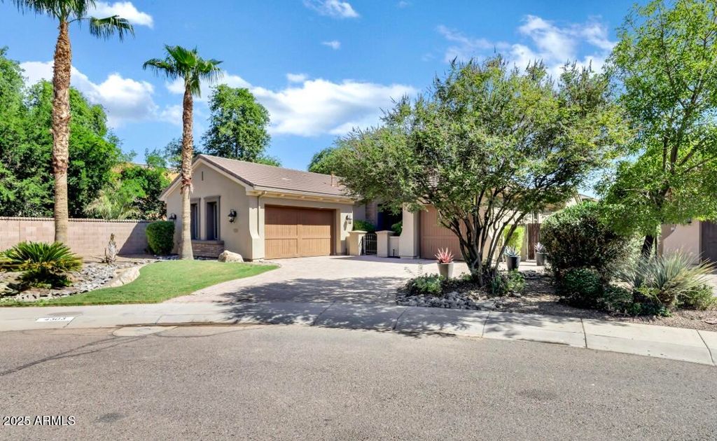 Photo of 4303 S Oregon Court, Chandler, AZ 85248 (MLS # 6927010)