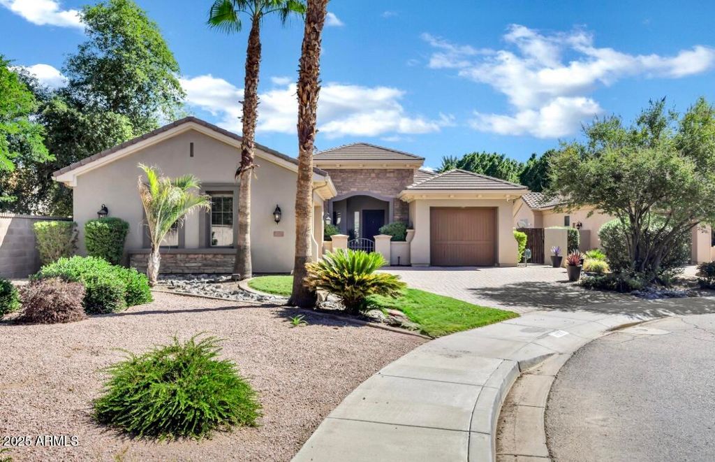 Photo of 4303 S Oregon Court, Chandler, AZ 85248 (MLS # 6927010)