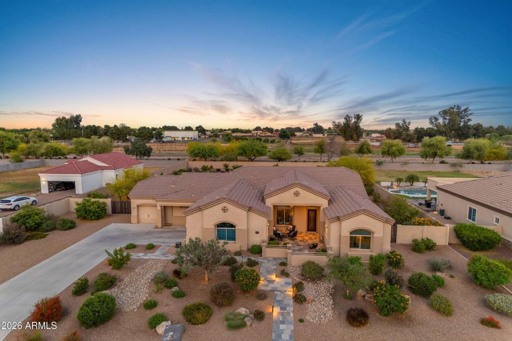 Photo of 19401 S 199th Place, Queen Creek, AZ 85142 (MLS # 7011436)