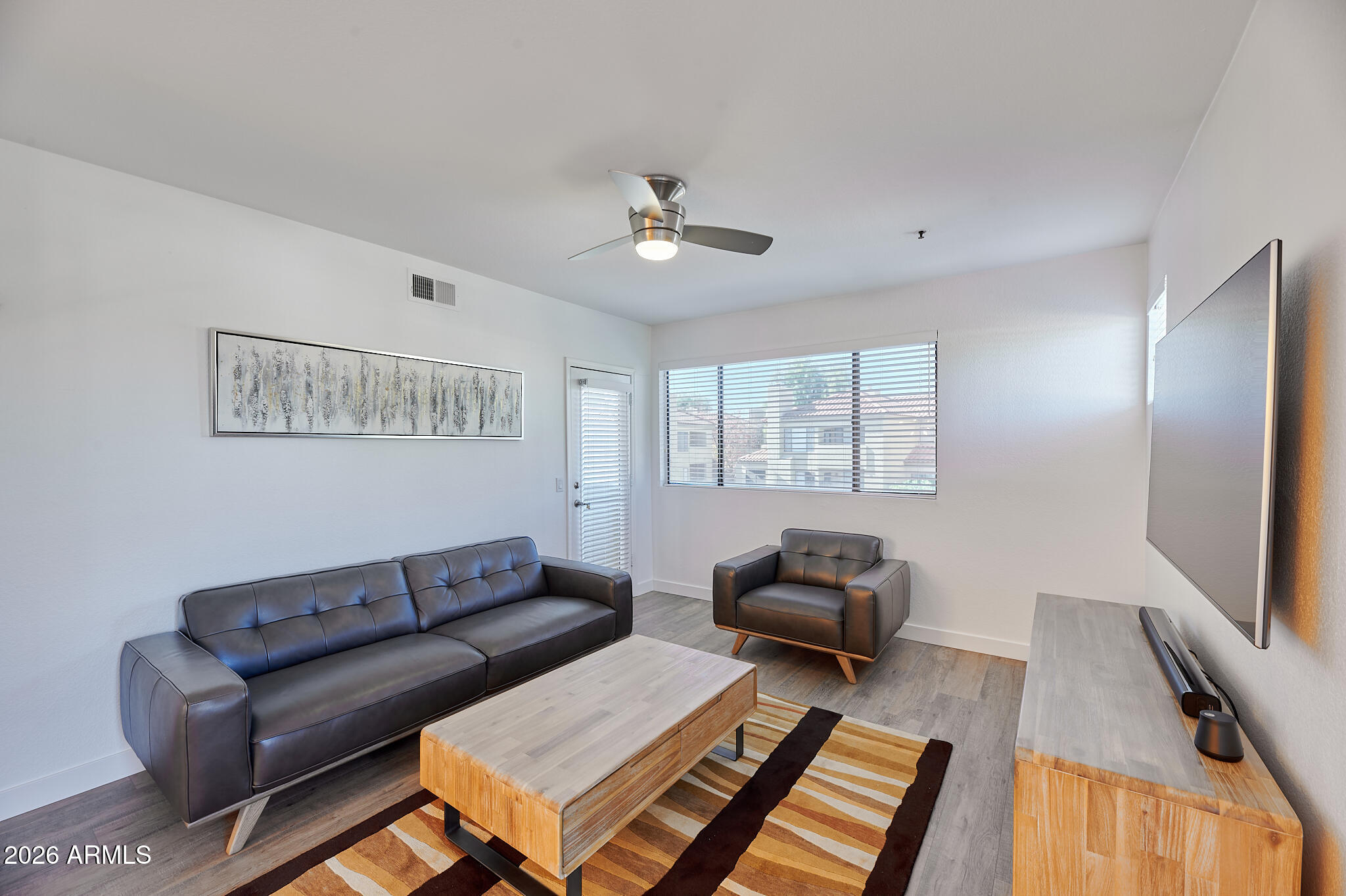 4925 E Desert cove Avenue 332