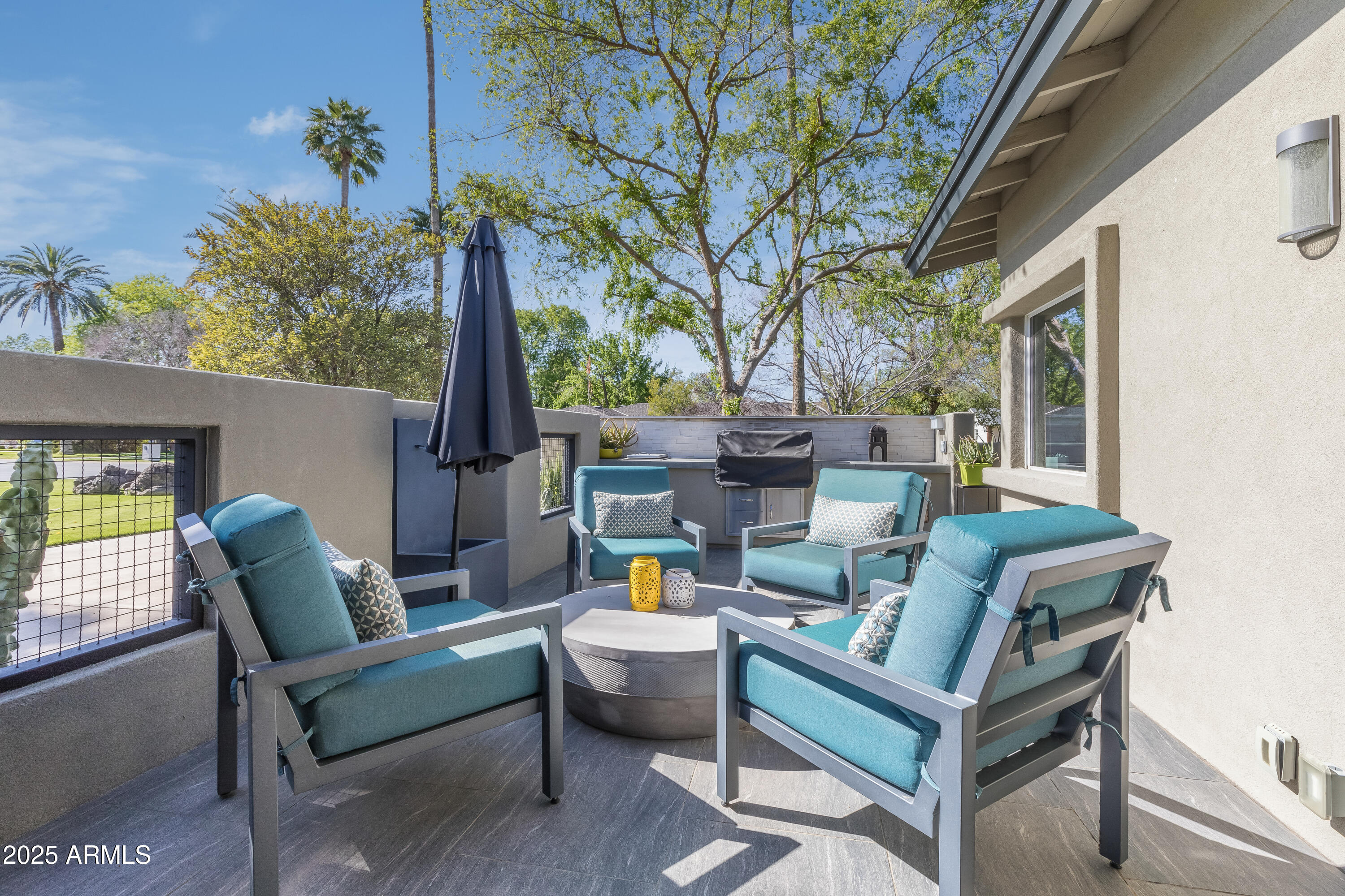 345 W GARDENIA Drive