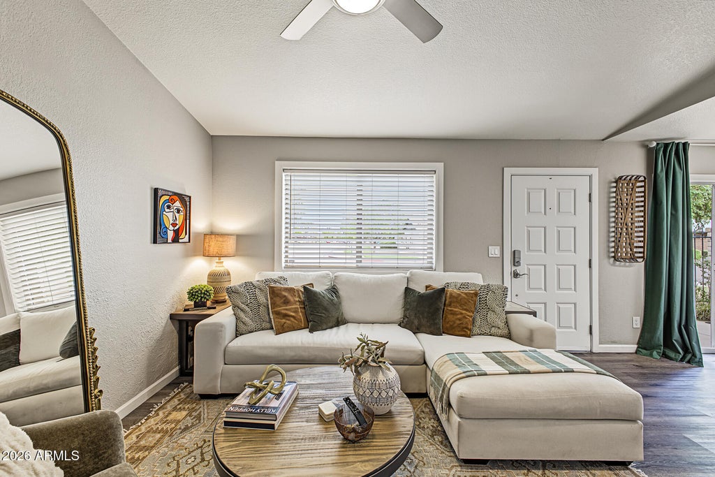 Photo of 3306 S Parkside Drive, Tempe, AZ 85282 (MLS # 7087850)