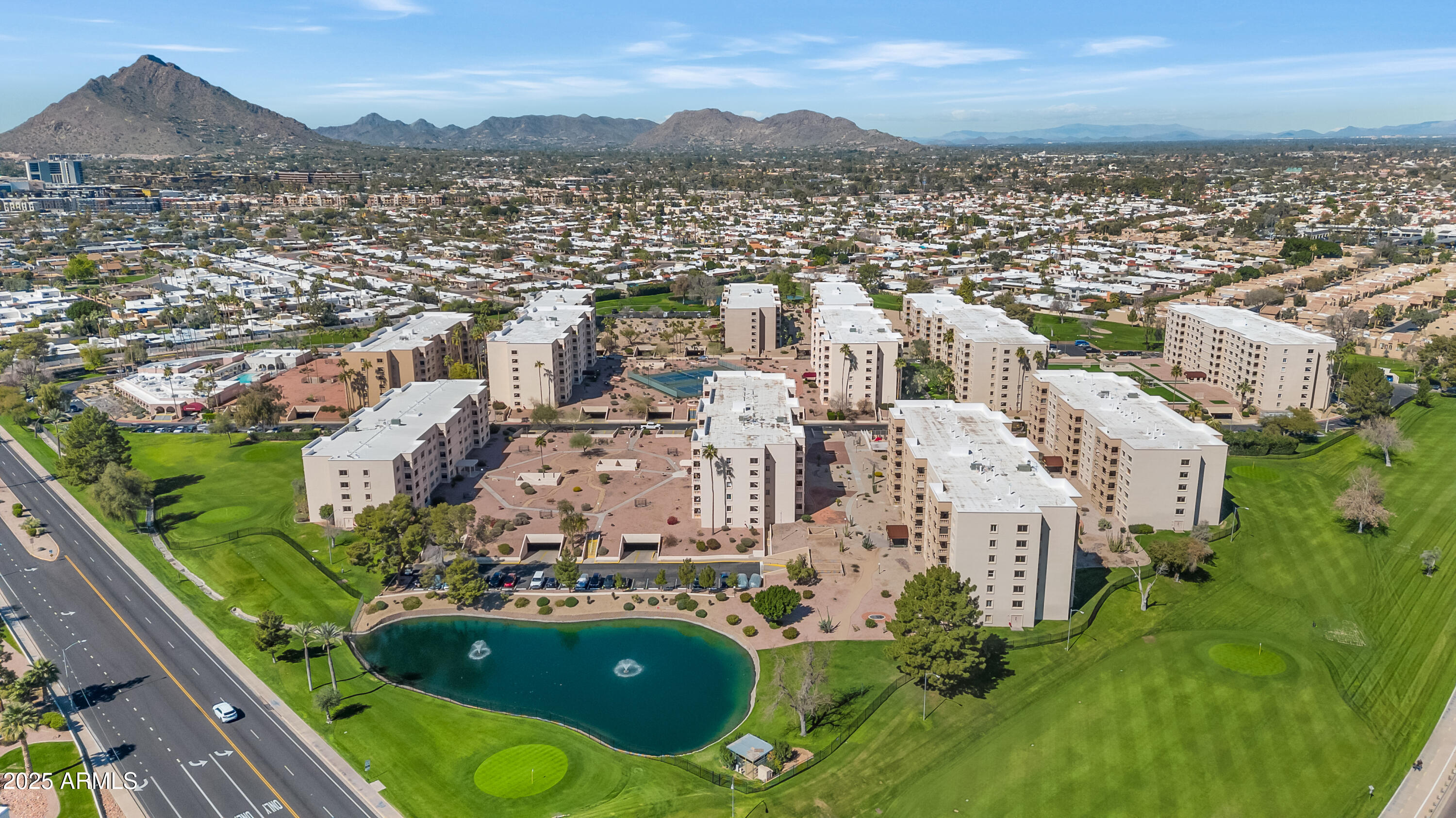 SCOTTSDALE SHADOWS 4 - Residential