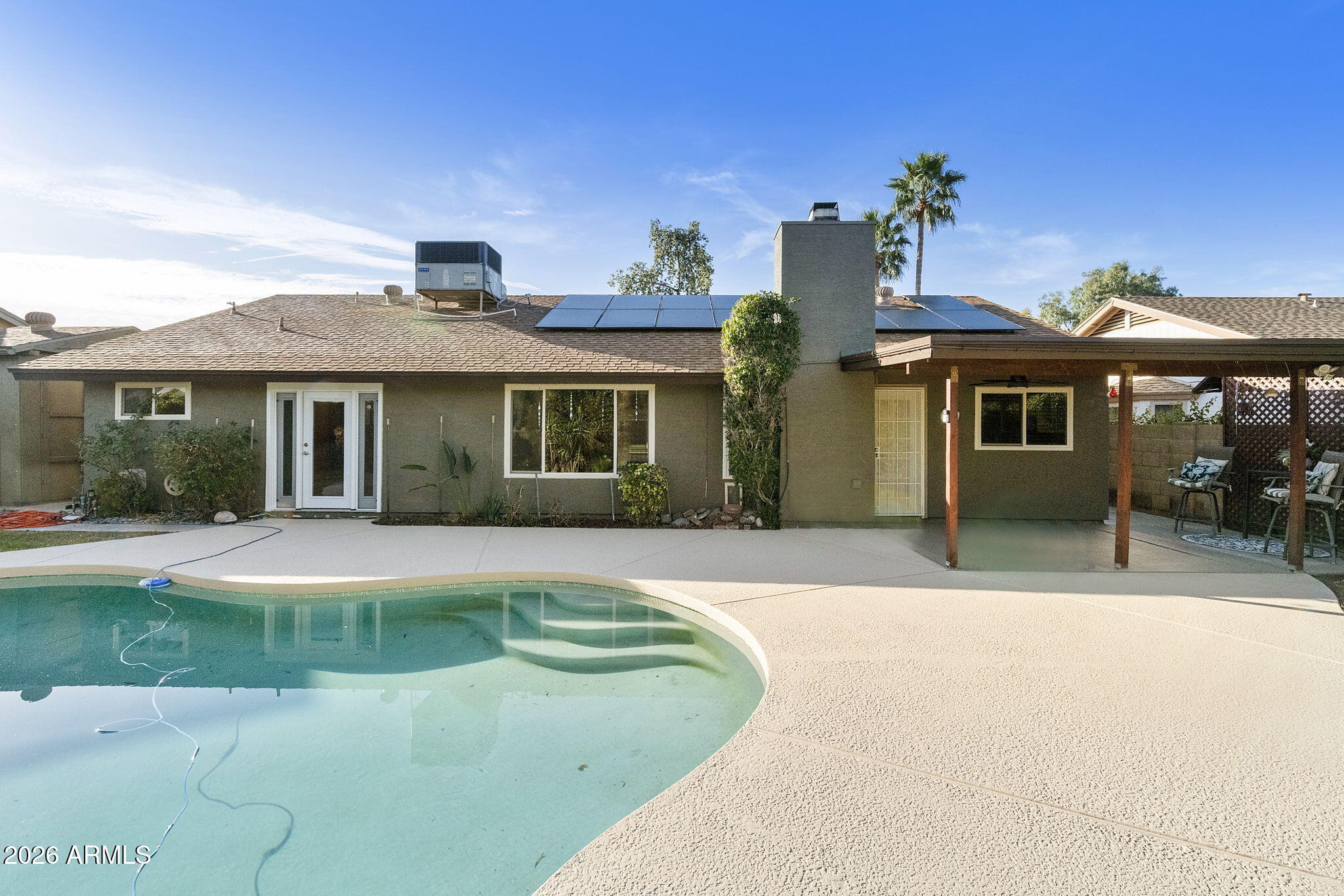 1044 E INDIGO Street