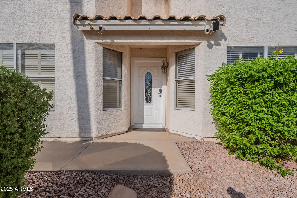 Photo of 1070 W Lark Drive, Chandler, AZ 85286 (MLS # 6931819)