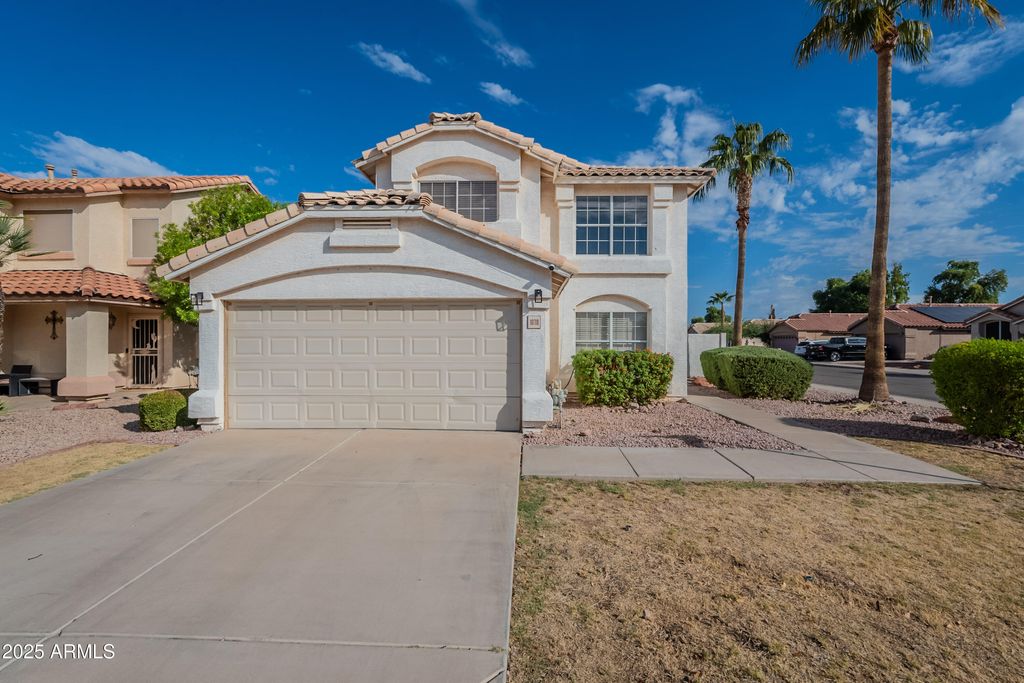 Photo of 1070 W Lark Drive, Chandler, AZ 85286 (MLS # 6931819)
