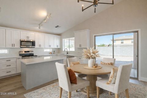 2518 W CARSON Road Phoenix AZ 85041