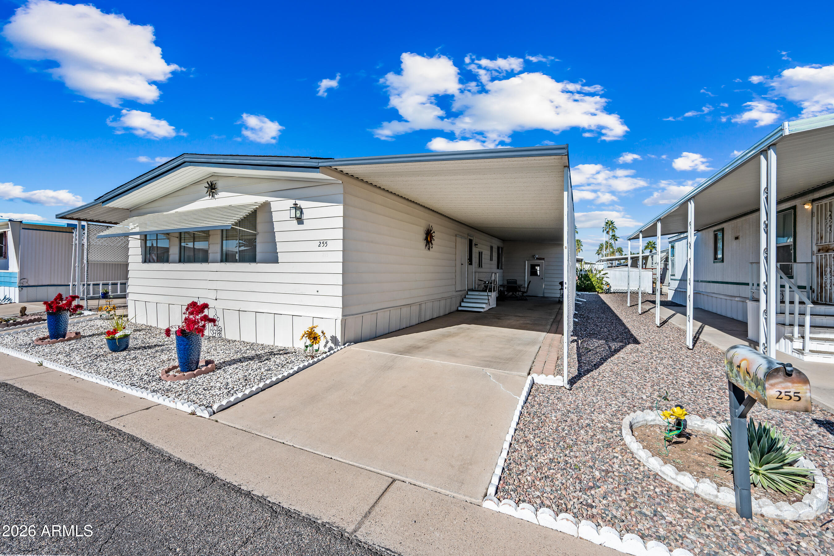 300 S VAL VISTA Drive 255