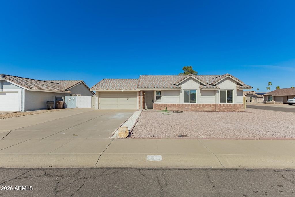 Photo of 7920 W Columbine Drive, Peoria, AZ 85381 (MLS # 6976022)