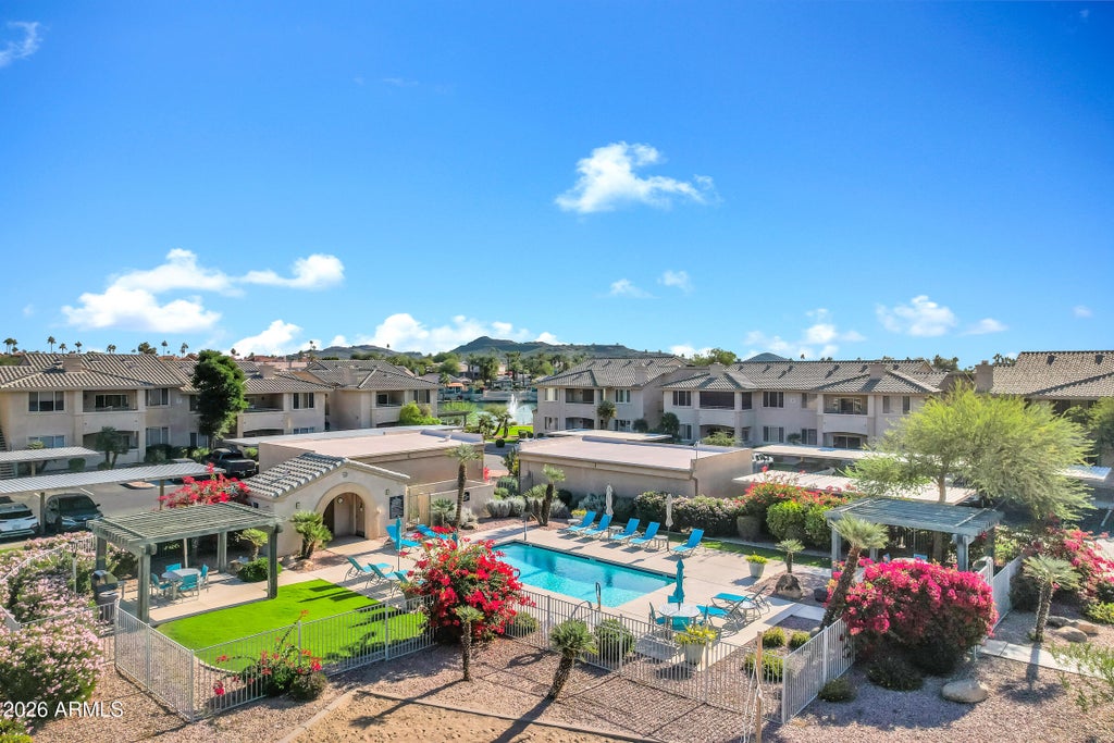 Photo of 16013 S Desert Foothills Parkway #2117, Phoenix, AZ 85048 (MLS # 7093637)