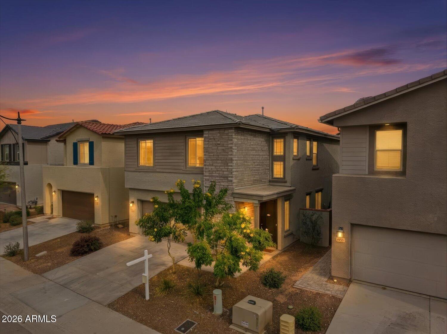 2067 N MARKETSIDE Avenue