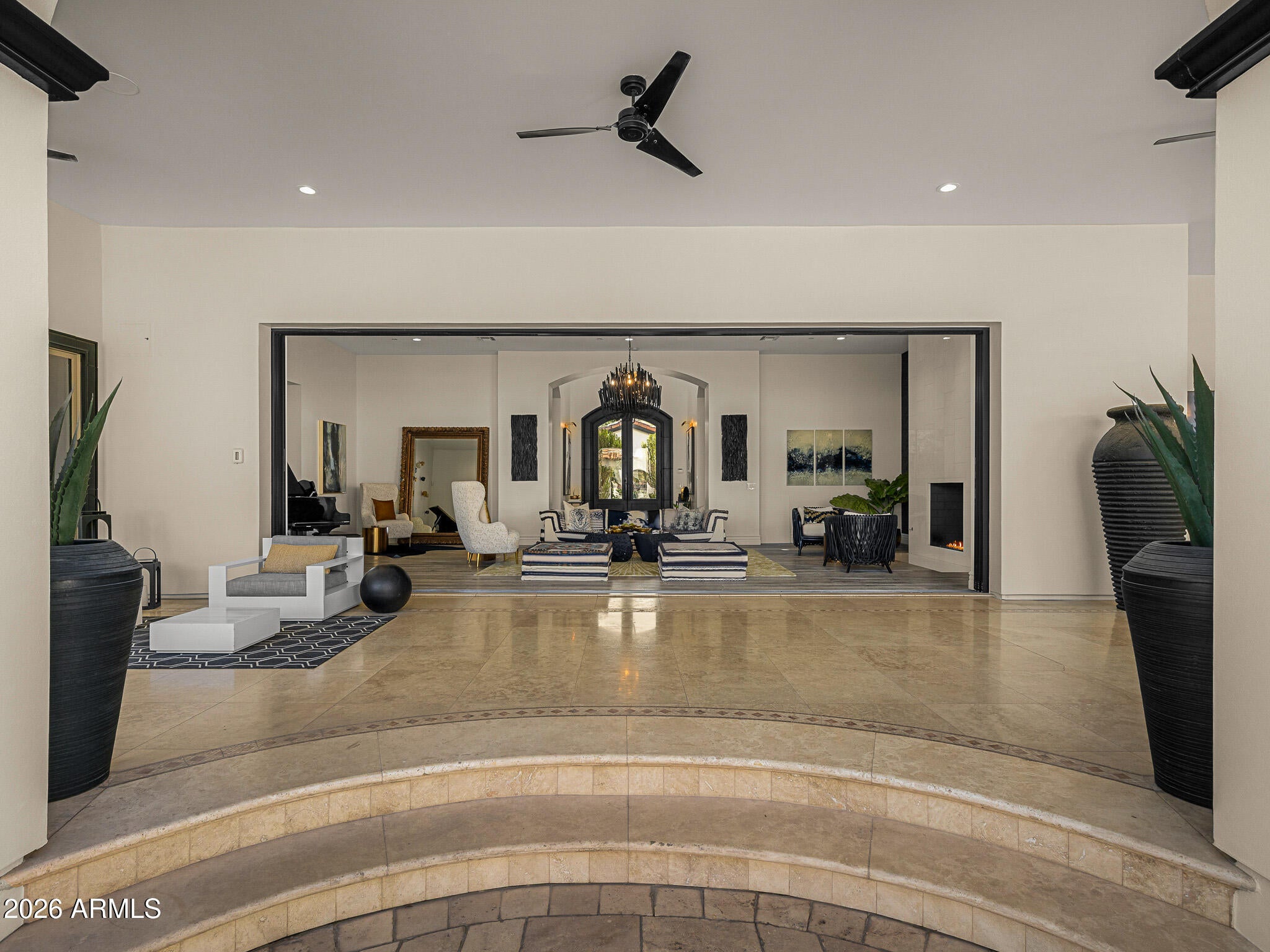 6307 N MOCKINGBIRD Lane