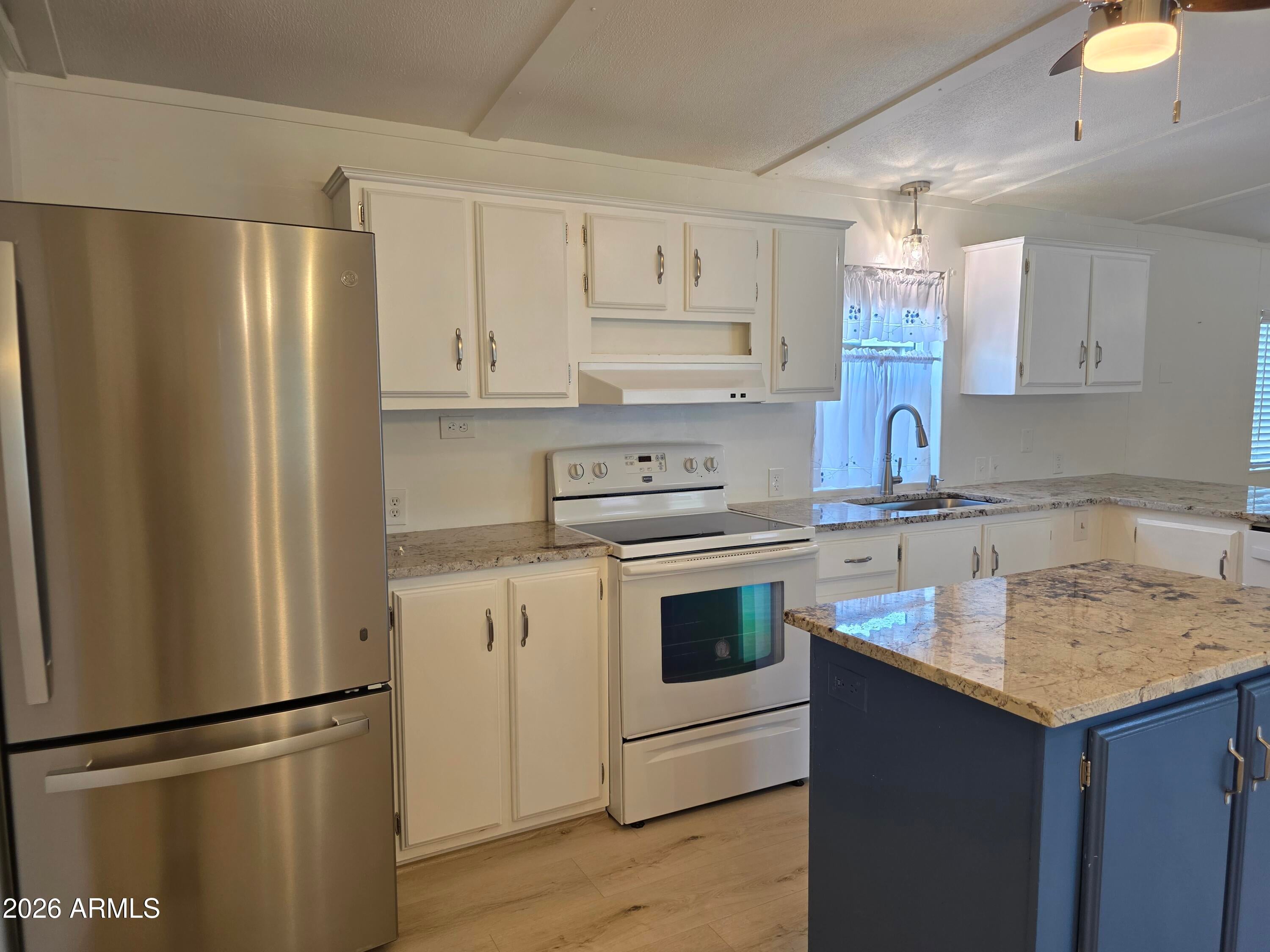 2233 E BEHREND Drive 45