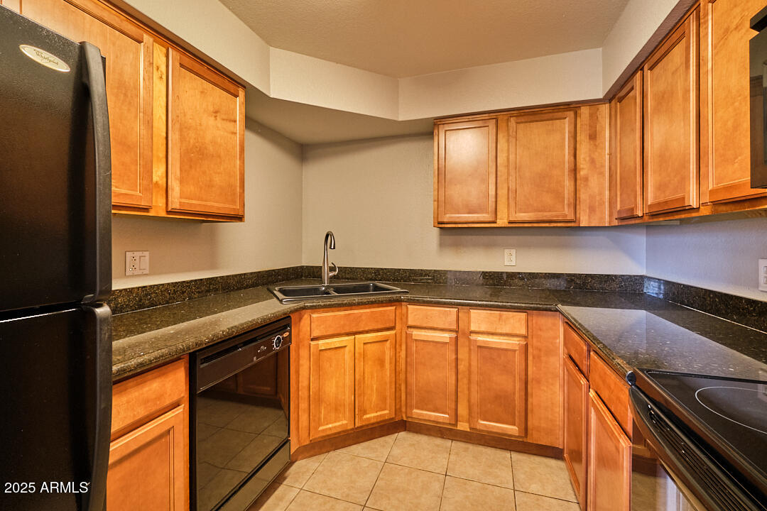 8787 E MOUNTAIN VIEW Road 2038
