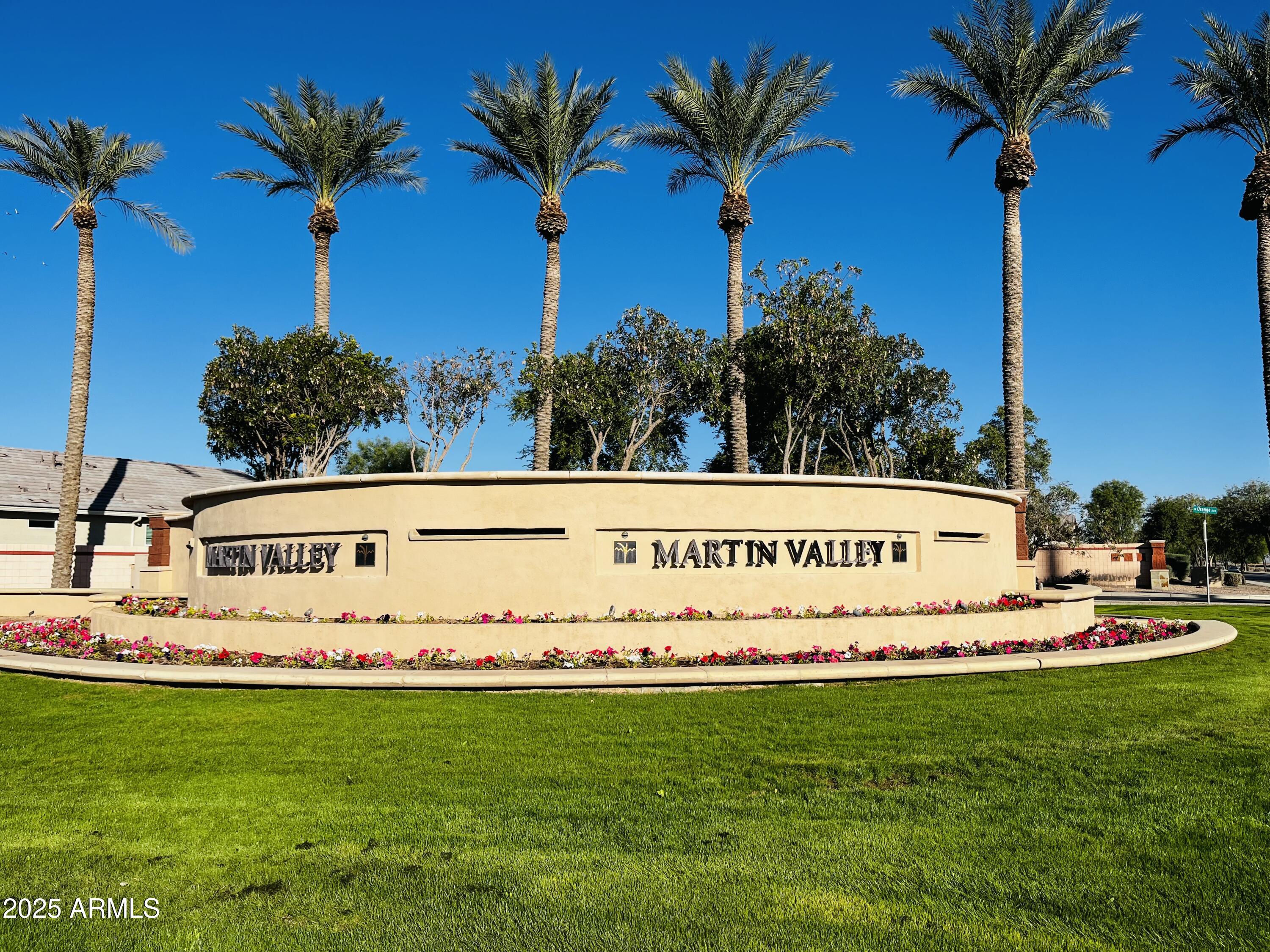 4662 W NUTMEG Avenue