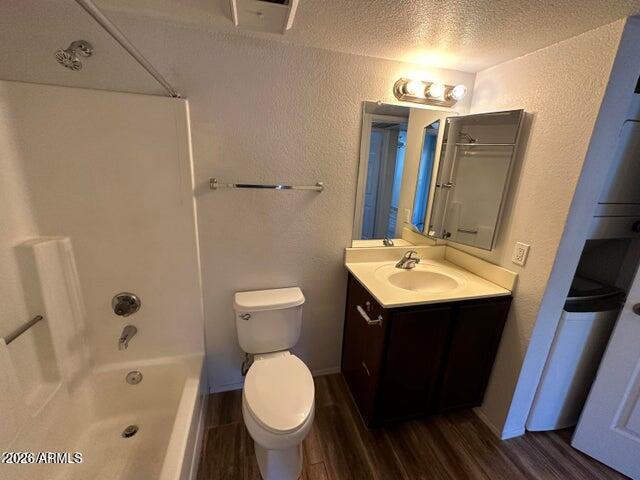 1720 E THUNDERBIRD Road 2076