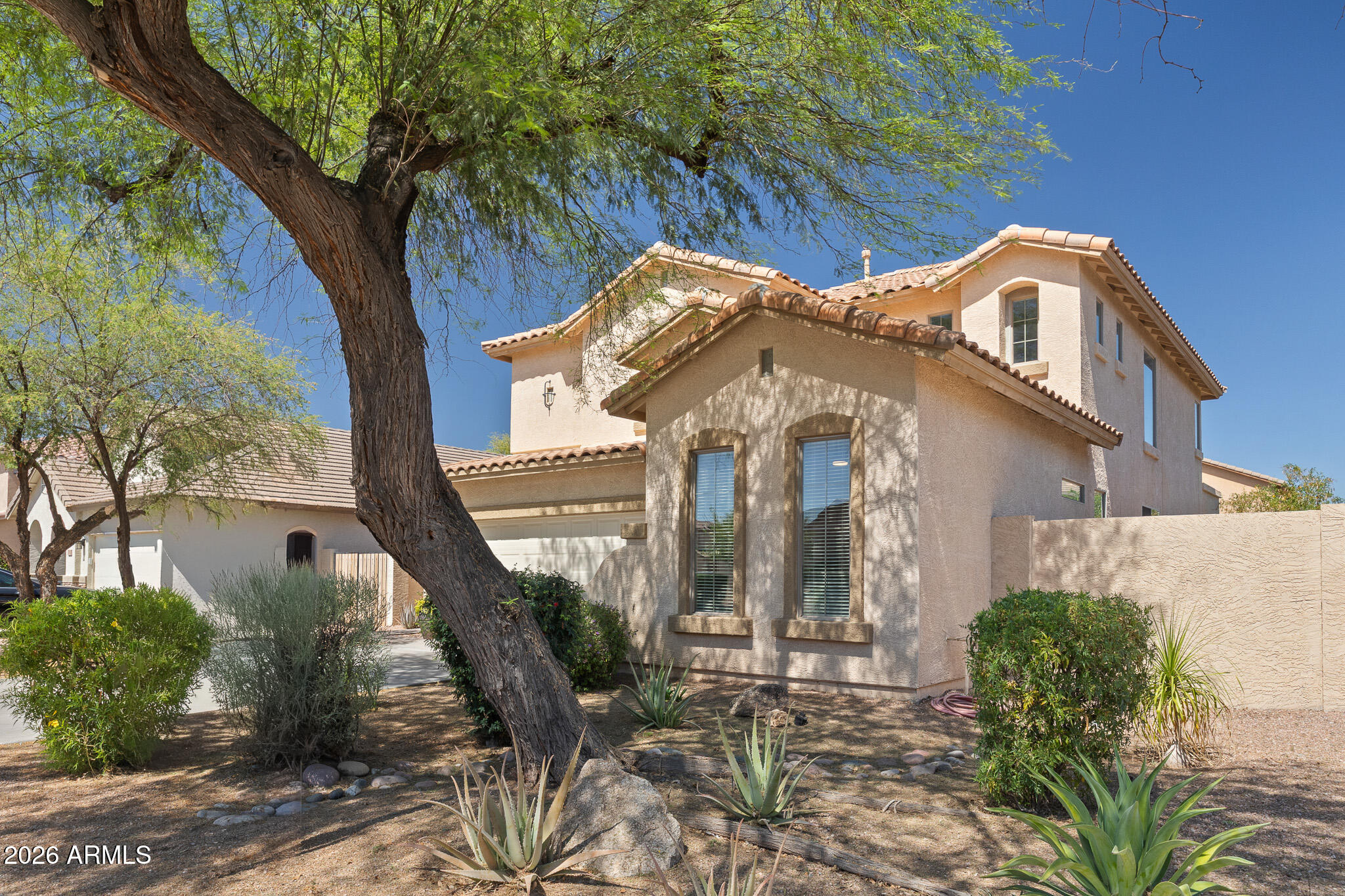 3320 E MERLOT Street