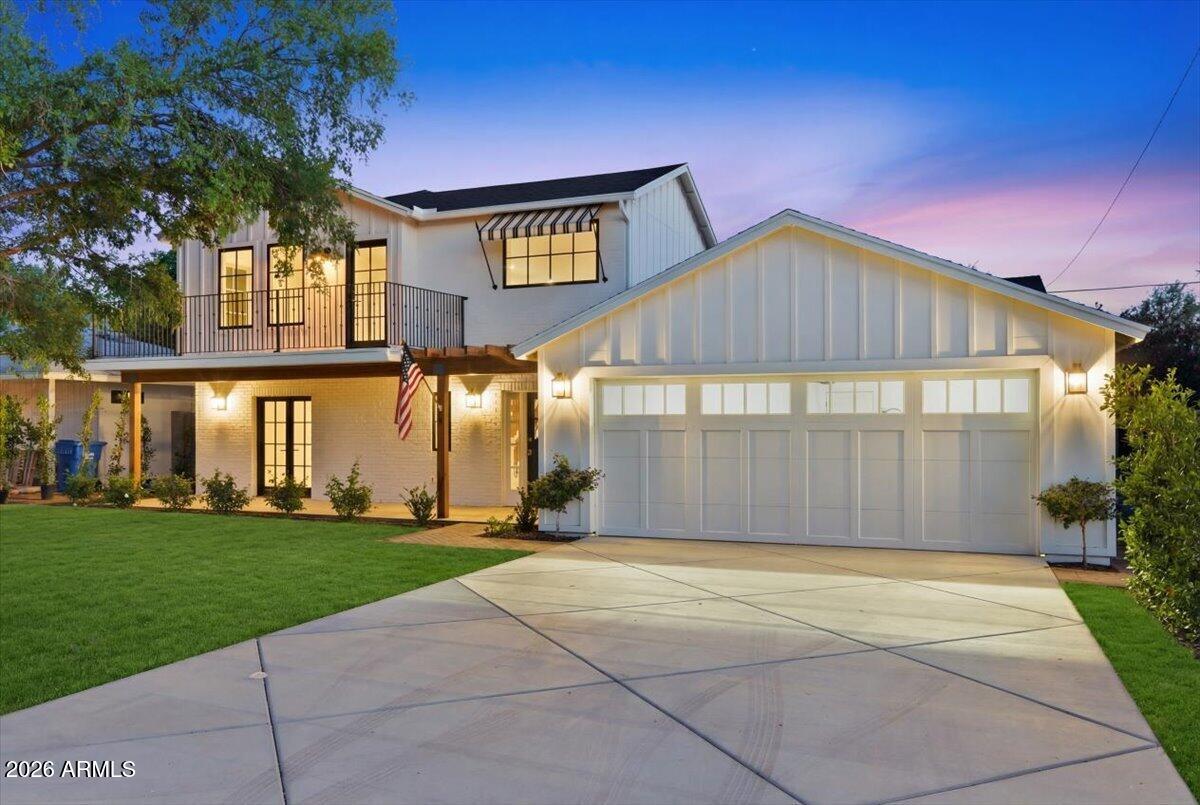 4835 E INDIANOLA Avenue