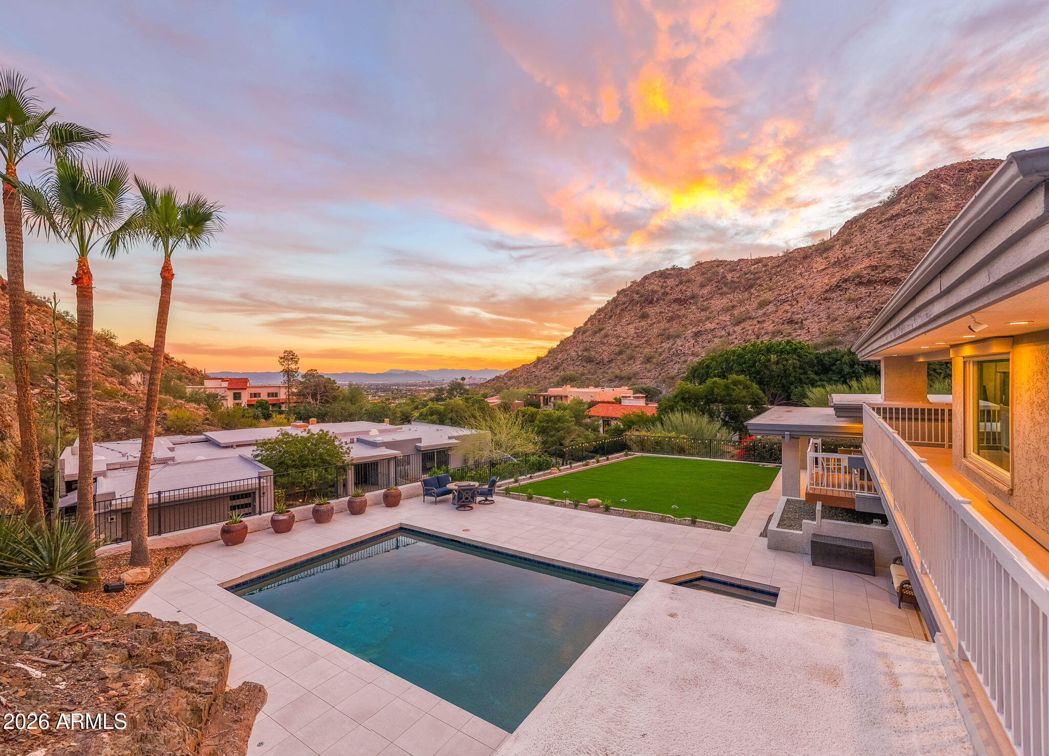 3500 E LINCOLN Drive 22