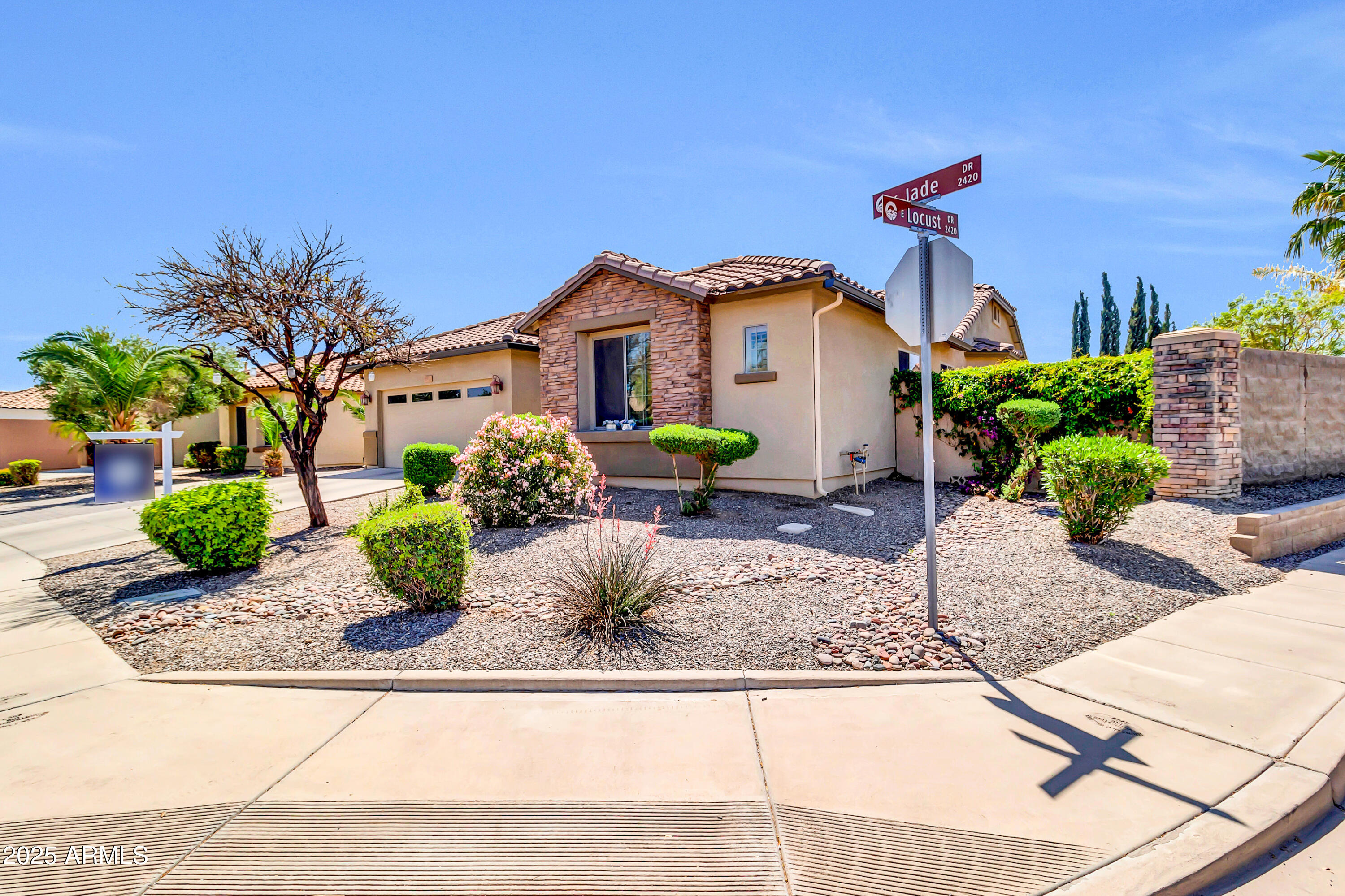 2441 E JADE Drive