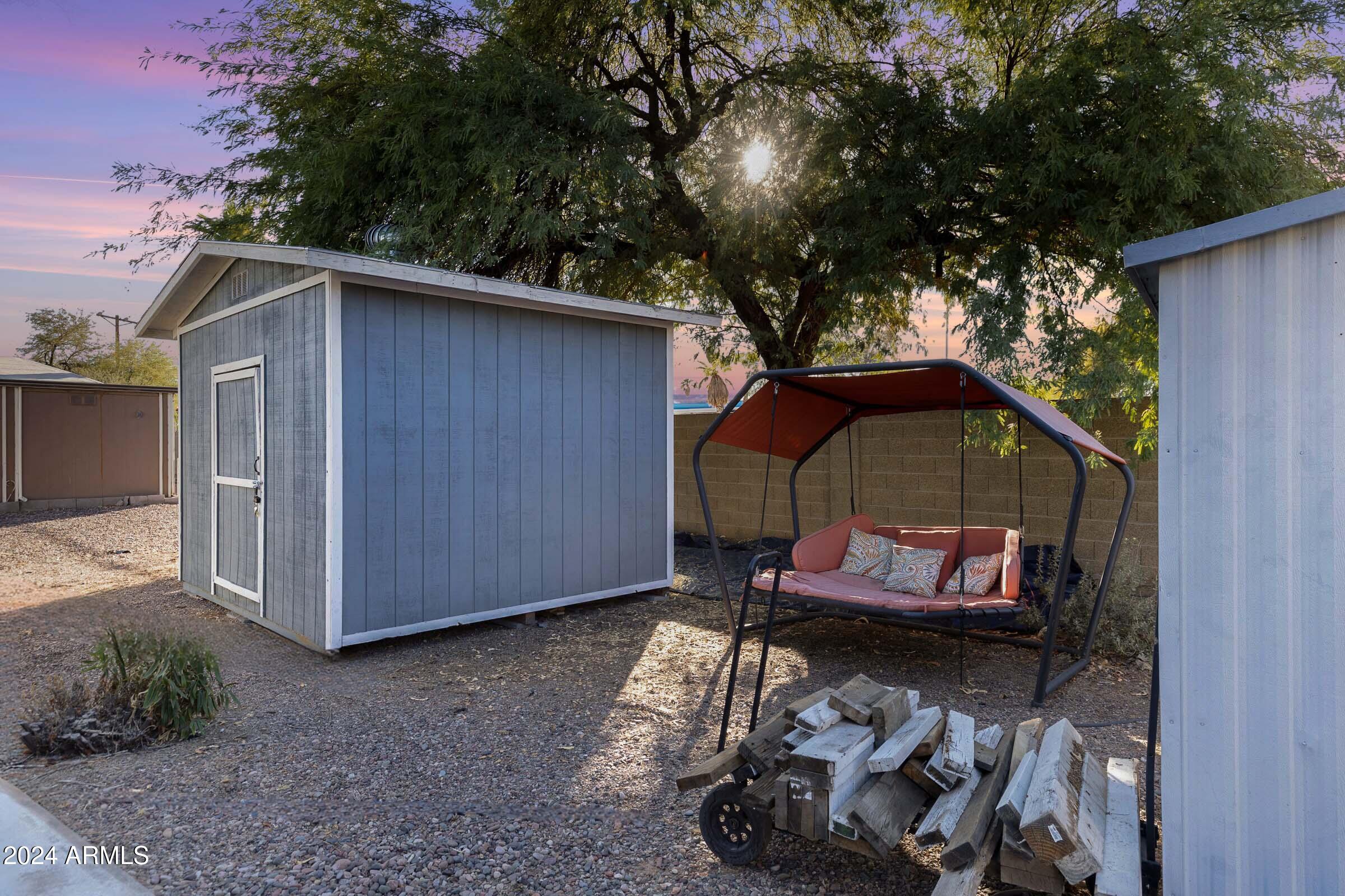 201 S Greenfield Road 18