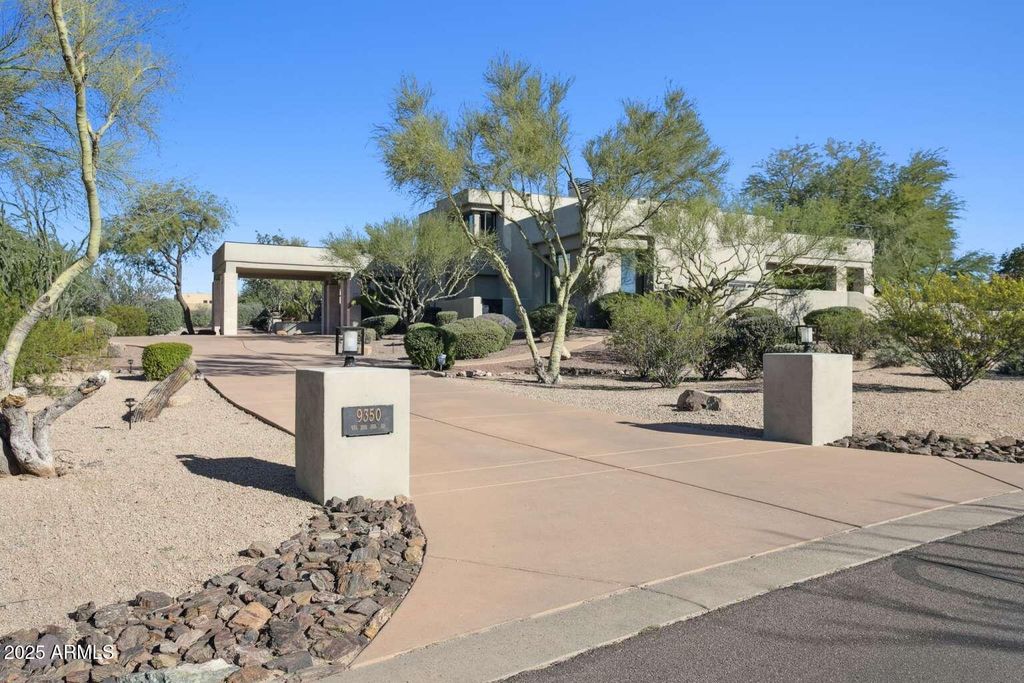 Photo of 9350 E Via Del Sol Drive, Scottsdale, AZ 85255 (MLS # 6948295)