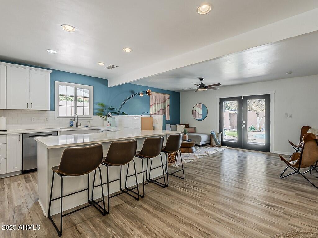 8423 E HEATHERBRAE Drive