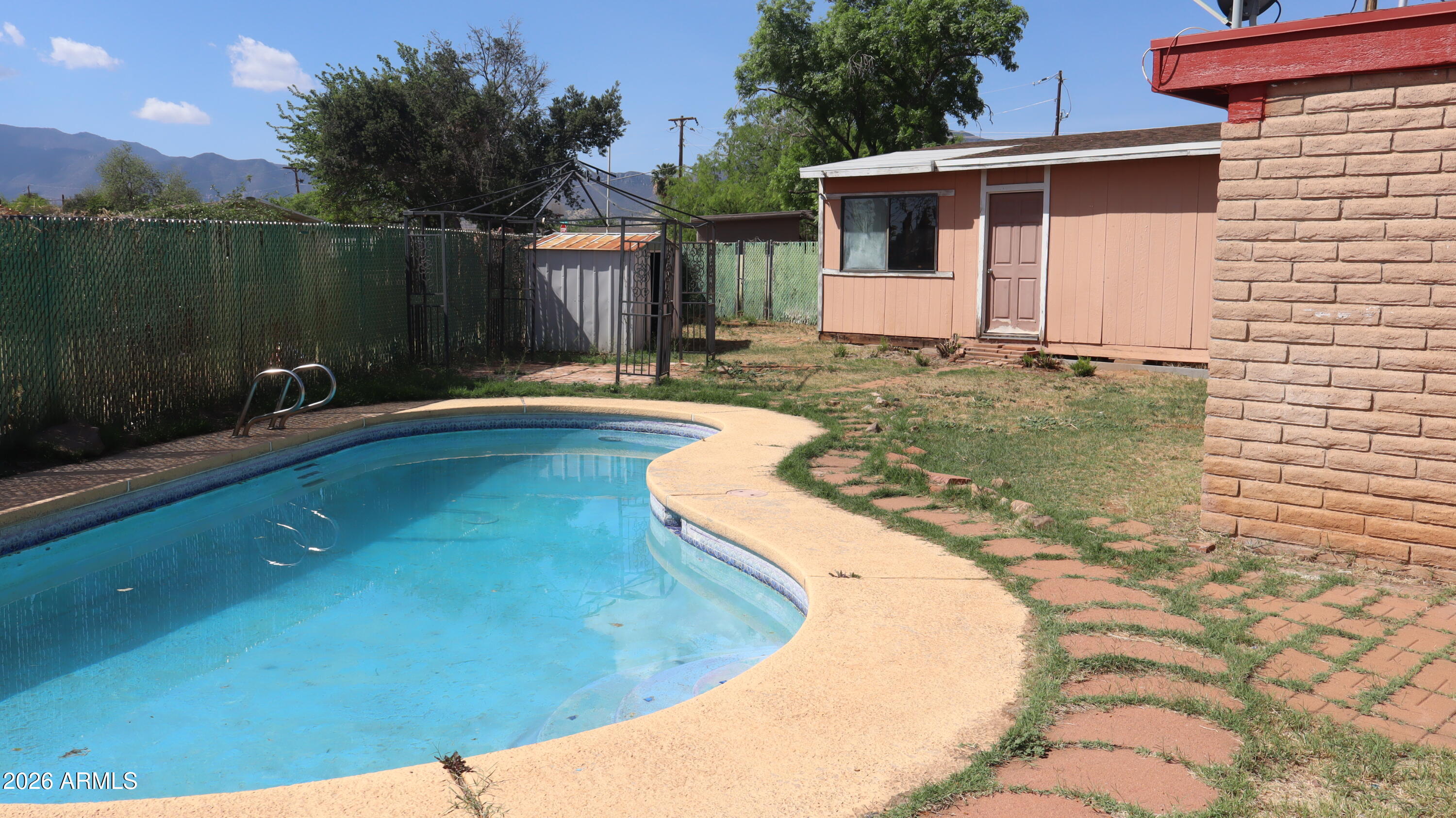 VERDE MEADOWS - Residential
